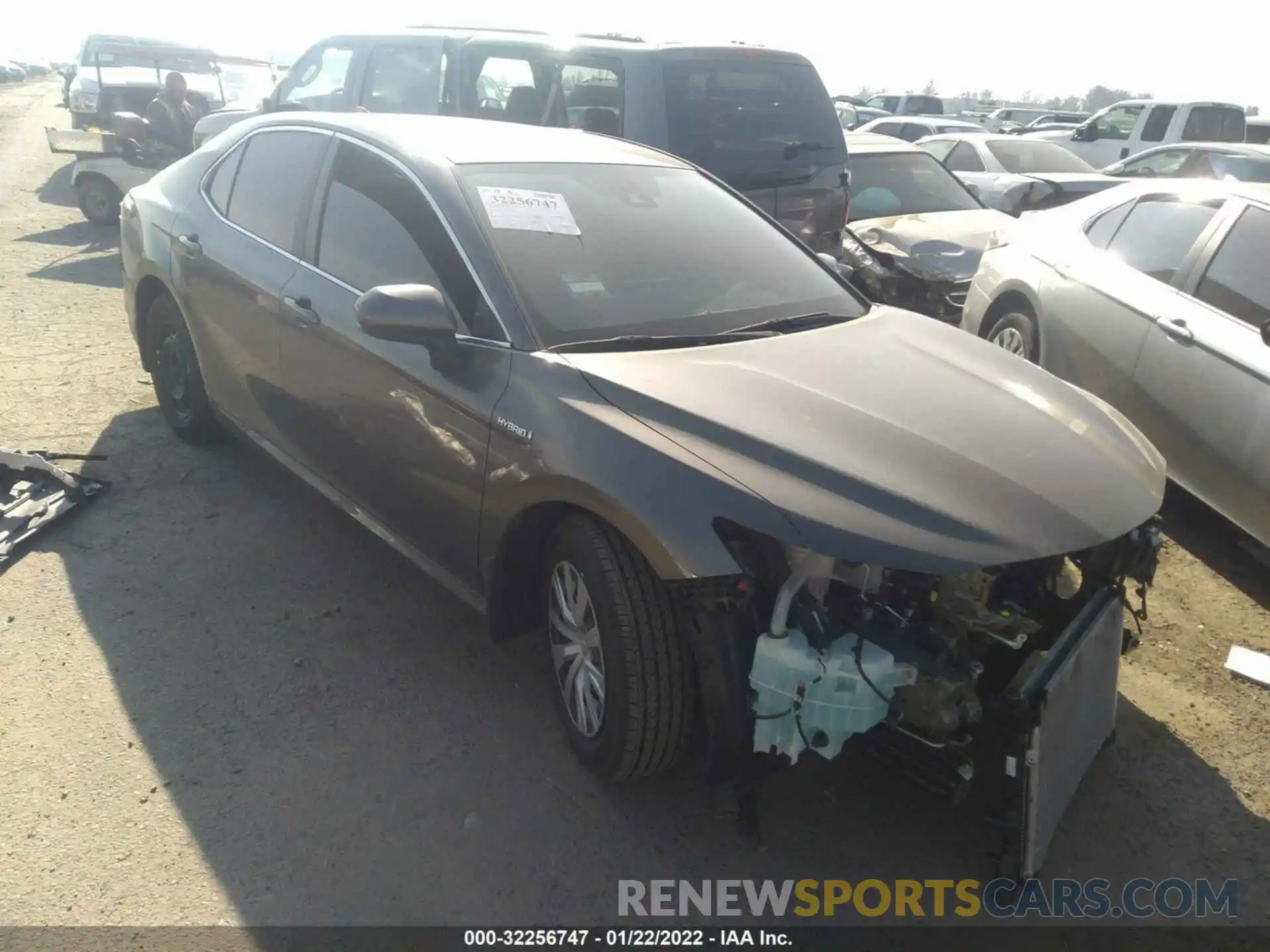 1 Photograph of a damaged car 4T1C31AK7MU027751 TOYOTA CAMRY 2021