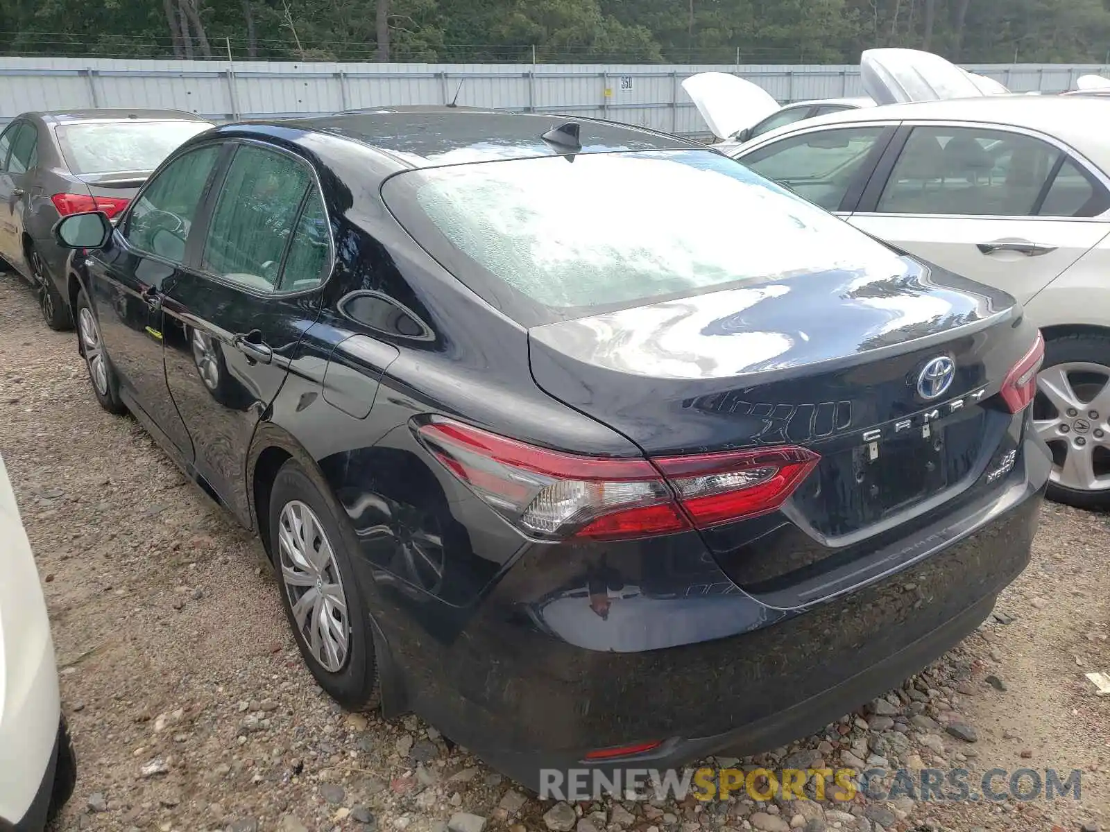 3 Photograph of a damaged car 4T1C31AK7MU550316 TOYOTA CAMRY 2021