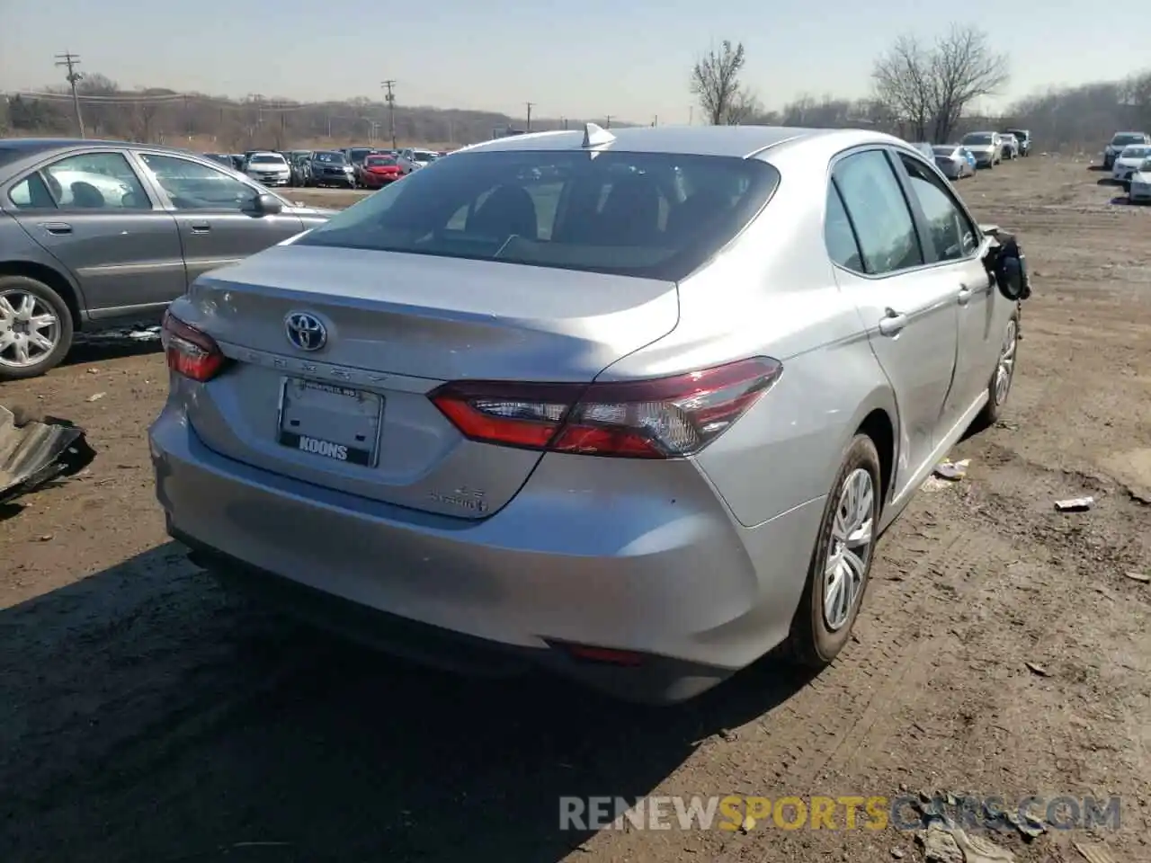 4 Photograph of a damaged car 4T1C31AK7MU558495 TOYOTA CAMRY 2021