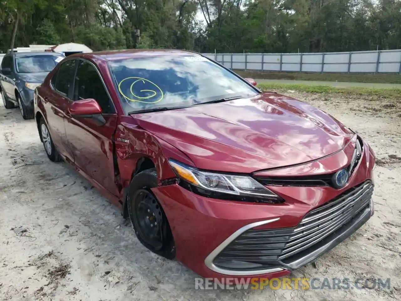 1 Photograph of a damaged car 4T1C31AK7MU560358 TOYOTA CAMRY 2021