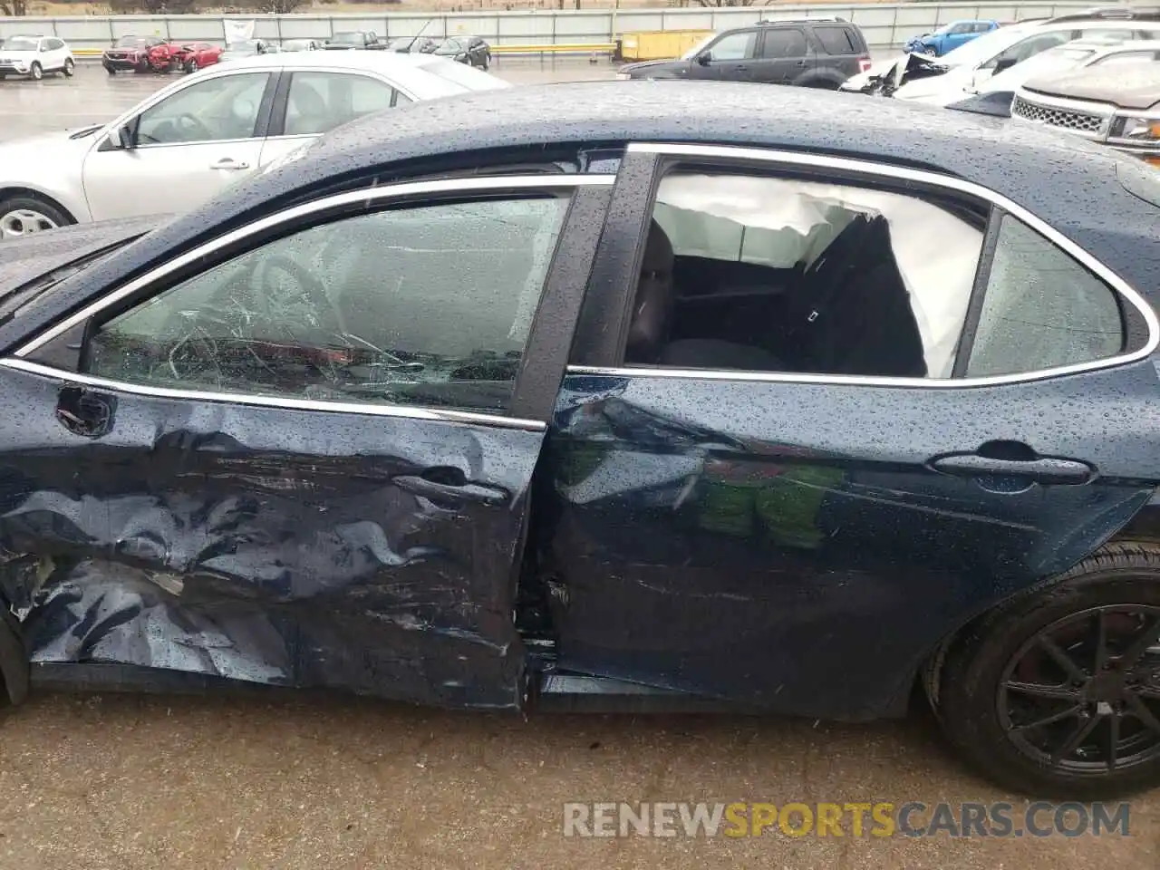 9 Photograph of a damaged car 4T1C31AK7MU562353 TOYOTA CAMRY 2021