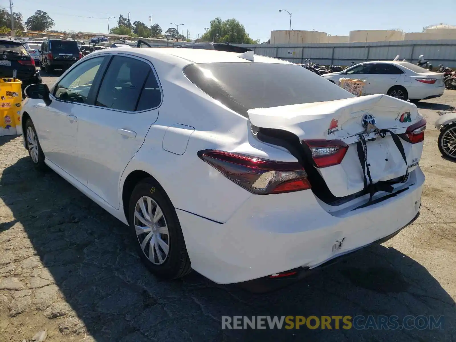 3 Photograph of a damaged car 4T1C31AK8MU559347 TOYOTA CAMRY 2021