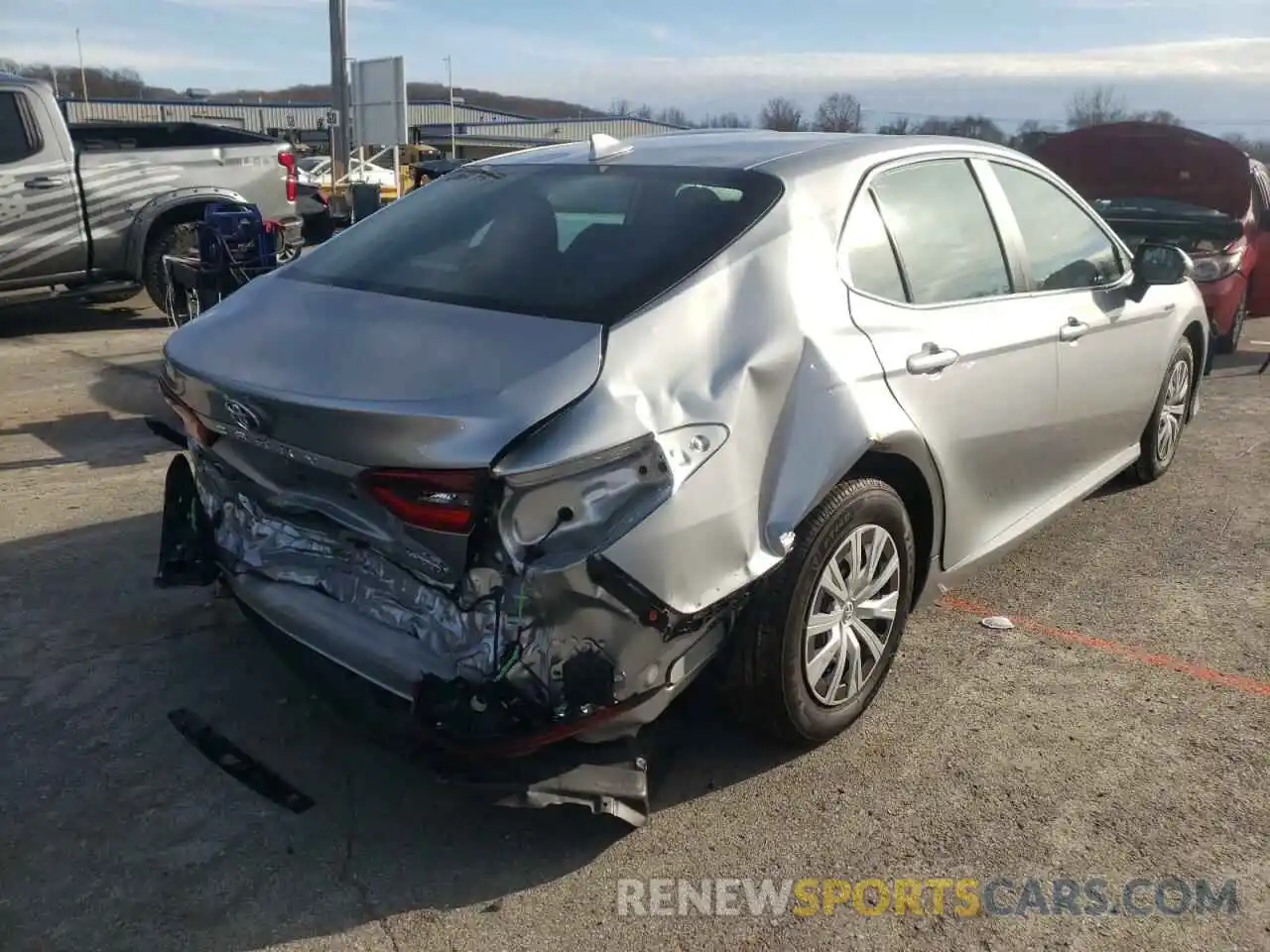 4 Photograph of a damaged car 4T1C31AK8MU564578 TOYOTA CAMRY 2021