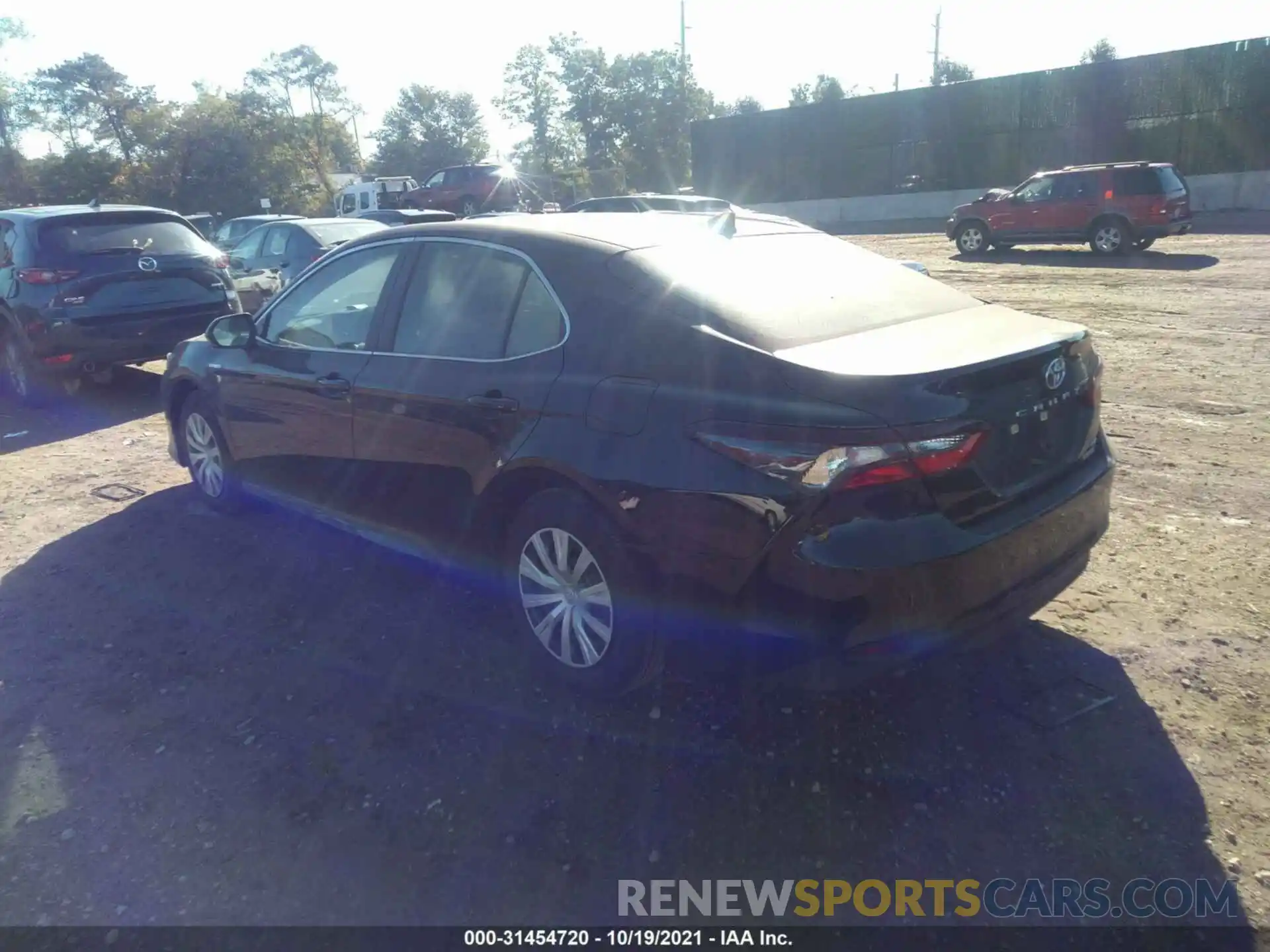 3 Photograph of a damaged car 4T1C31AK9MU021255 TOYOTA CAMRY 2021