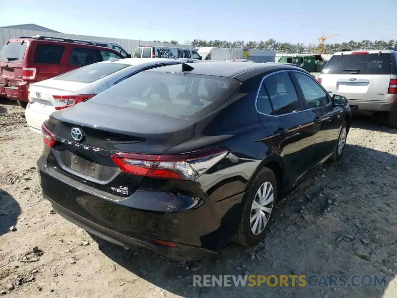 4 Photograph of a damaged car 4T1C31AK9MU024740 TOYOTA CAMRY 2021