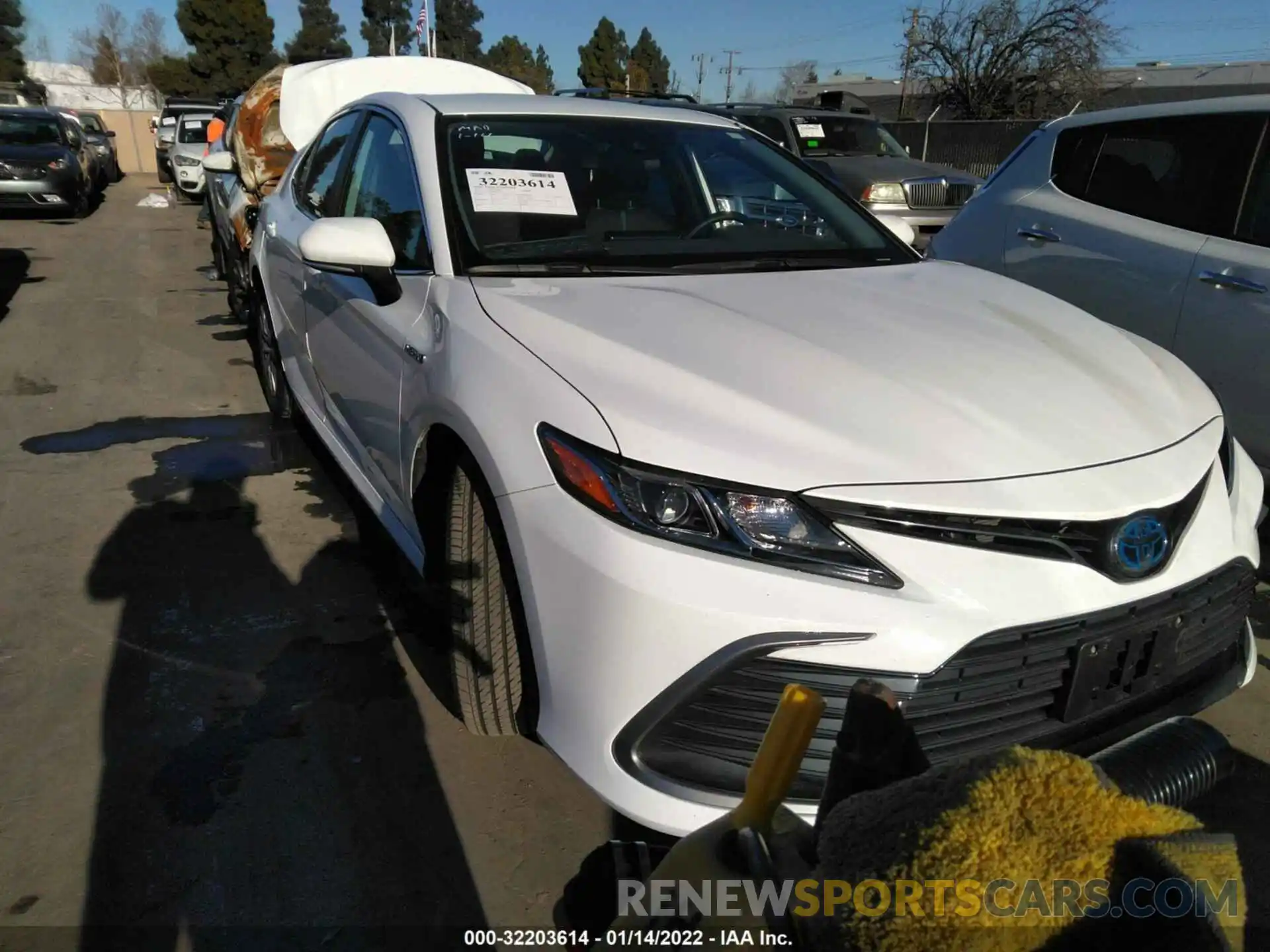 1 Photograph of a damaged car 4T1C31AK9MU563200 TOYOTA CAMRY 2021