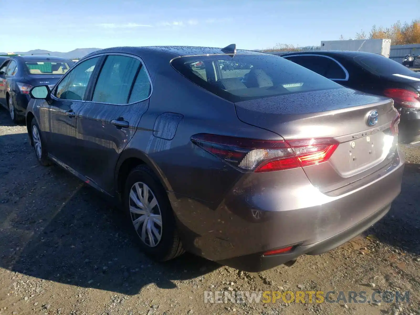 3 Photograph of a damaged car 4T1C31AKXMU023404 TOYOTA CAMRY 2021