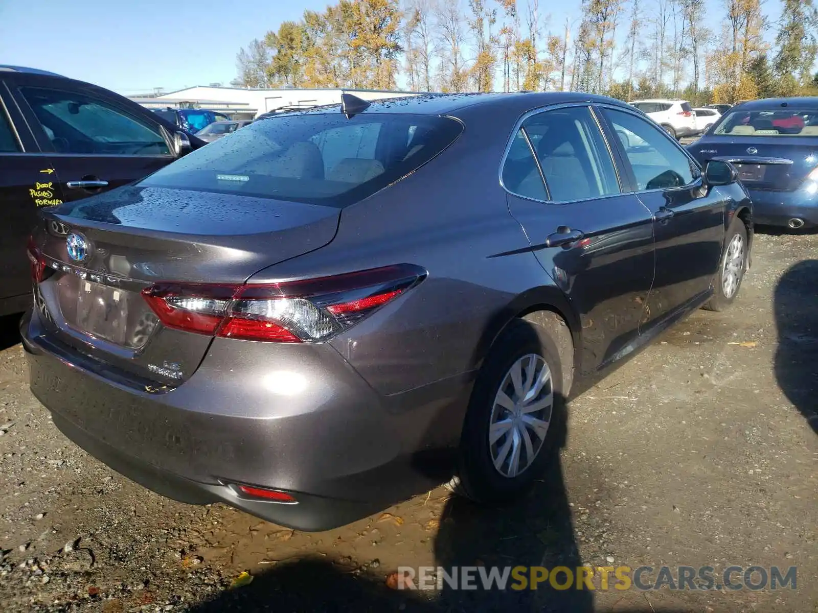 4 Photograph of a damaged car 4T1C31AKXMU023404 TOYOTA CAMRY 2021