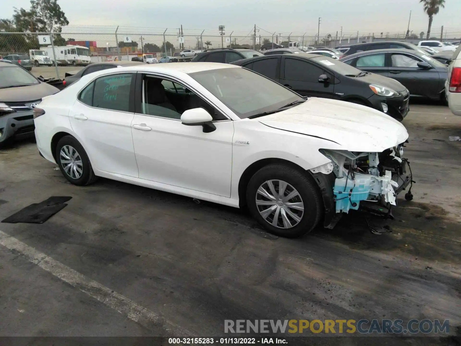 1 Photograph of a damaged car 4T1C31AKXMU026917 TOYOTA CAMRY 2021