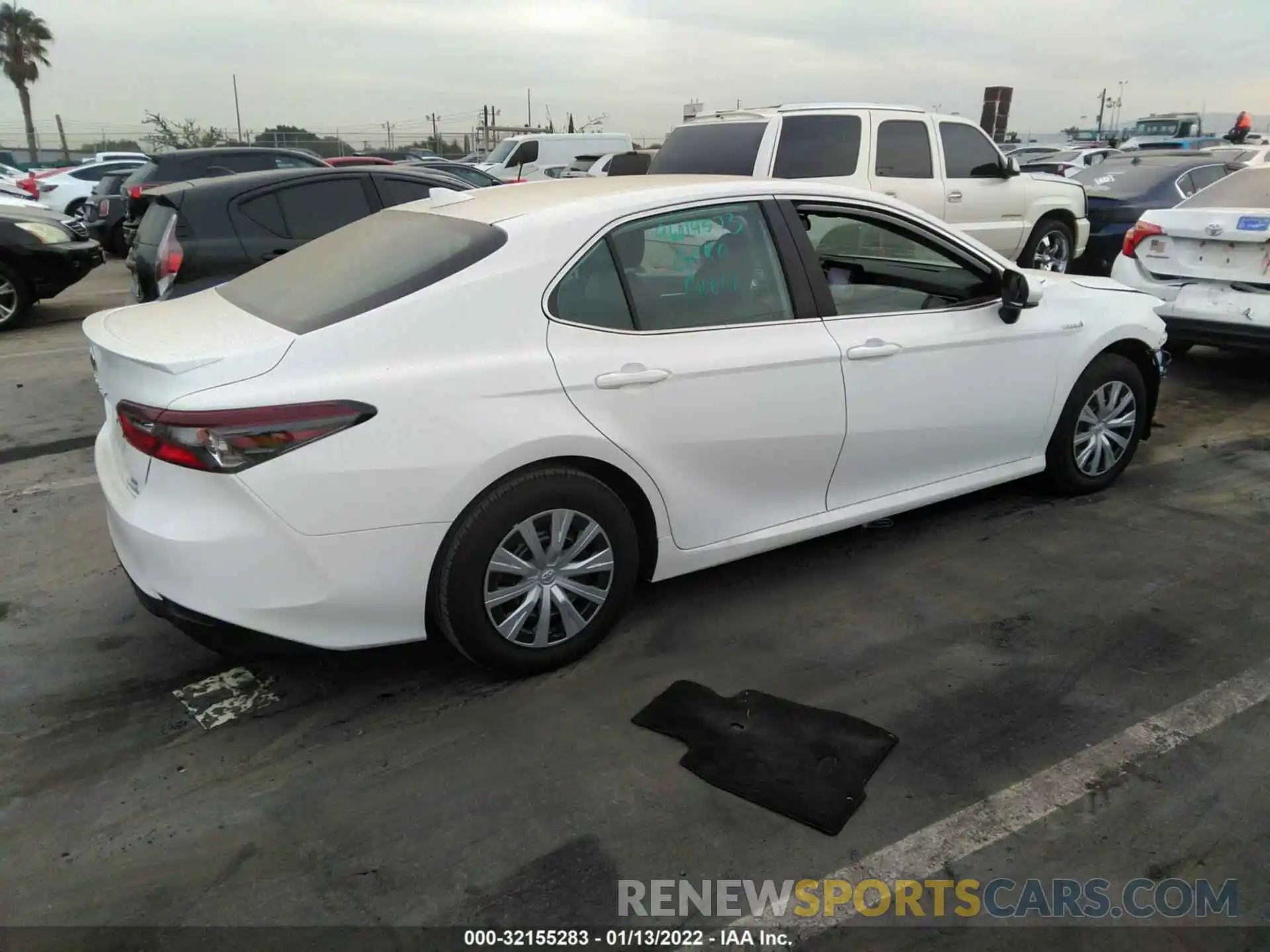 4 Photograph of a damaged car 4T1C31AKXMU026917 TOYOTA CAMRY 2021