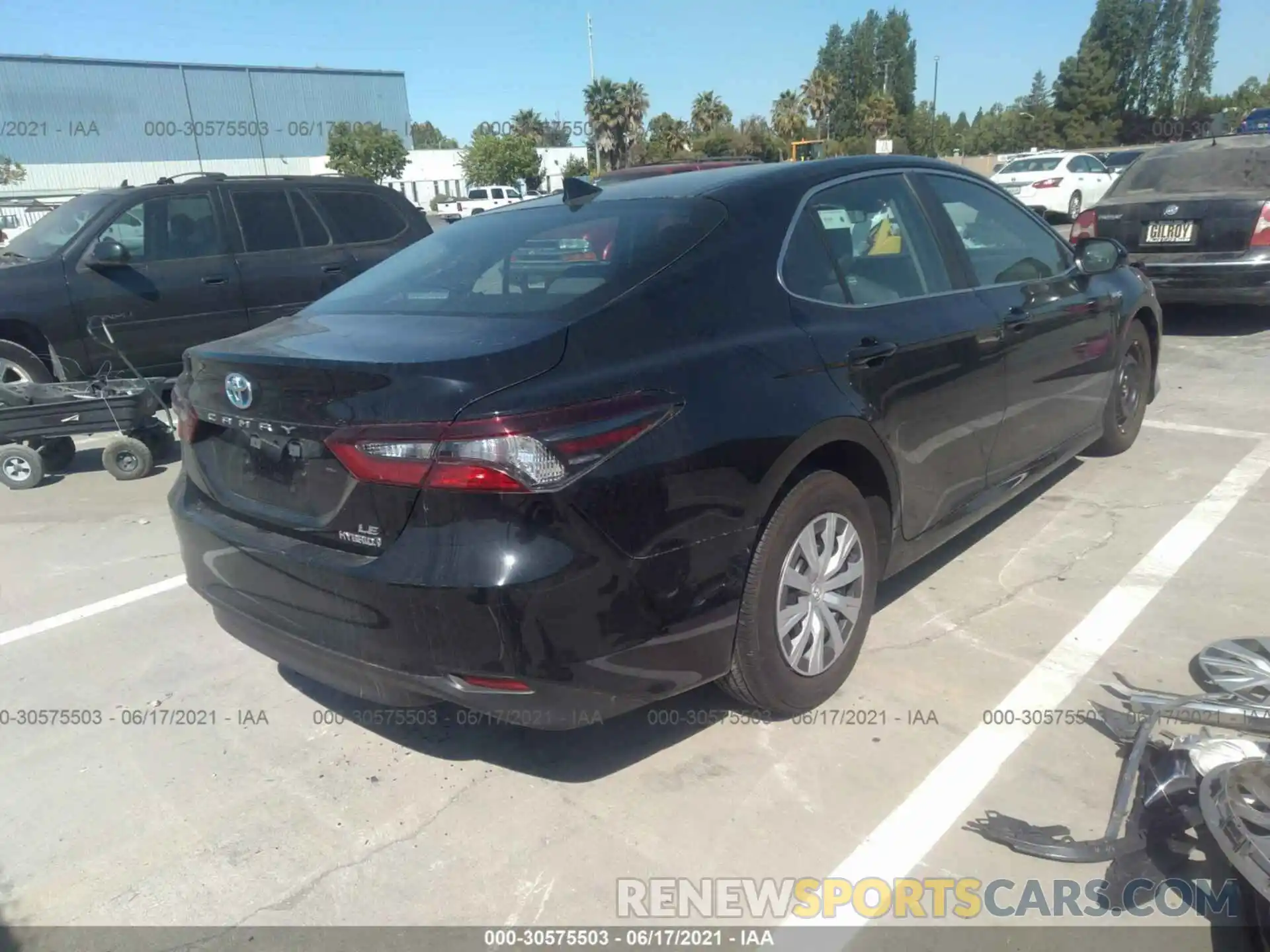 4 Photograph of a damaged car 4T1C31AKXMU548009 TOYOTA CAMRY 2021