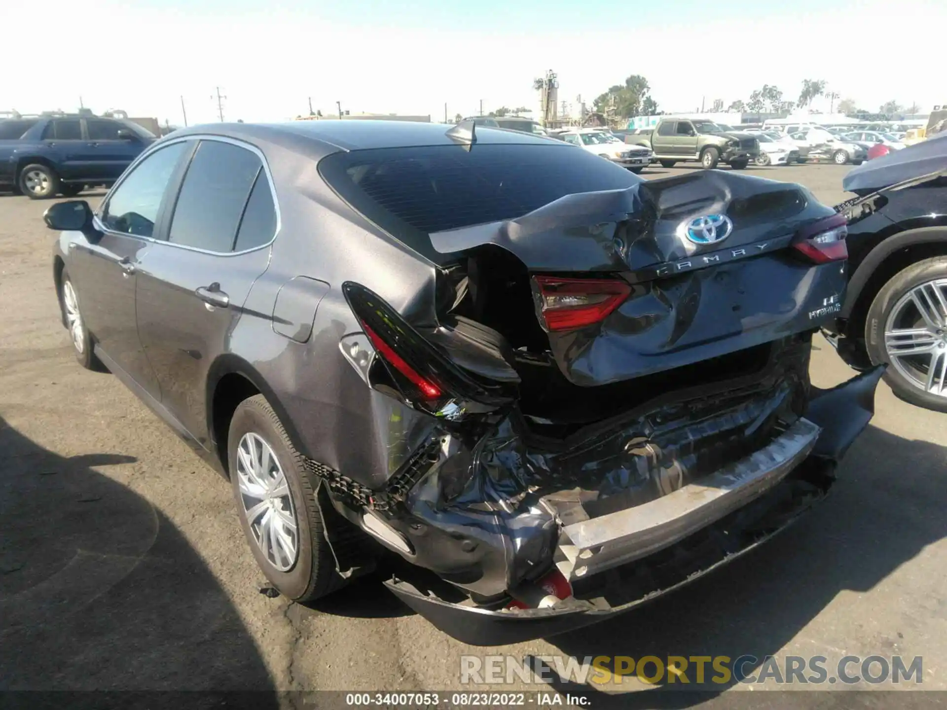 3 Photograph of a damaged car 4T1C31AKXMU548558 TOYOTA CAMRY 2021