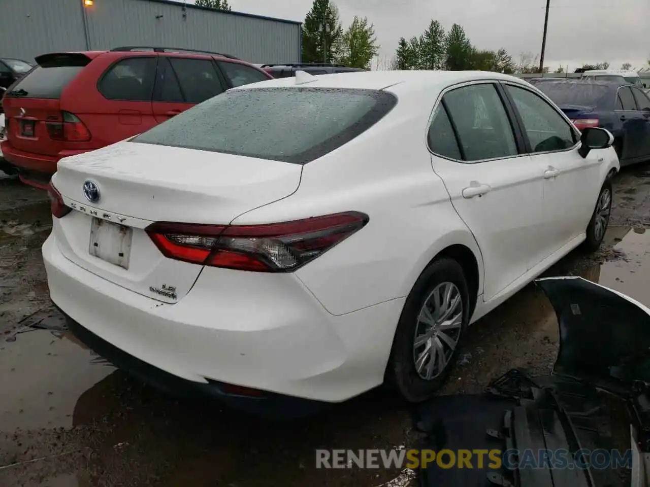 4 Photograph of a damaged car 4T1C31AKXMU554117 TOYOTA CAMRY 2021