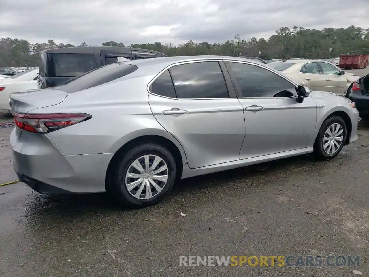 3 Photograph of a damaged car 4T1C31AKXMU563674 TOYOTA CAMRY 2021