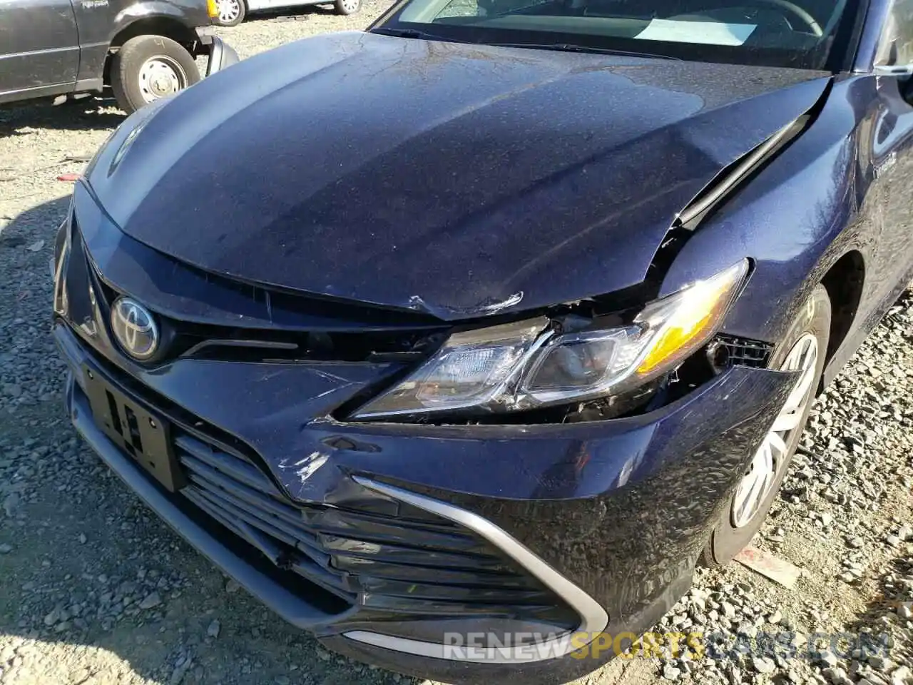 9 Photograph of a damaged car 4T1C31AKXMU569099 TOYOTA CAMRY 2021