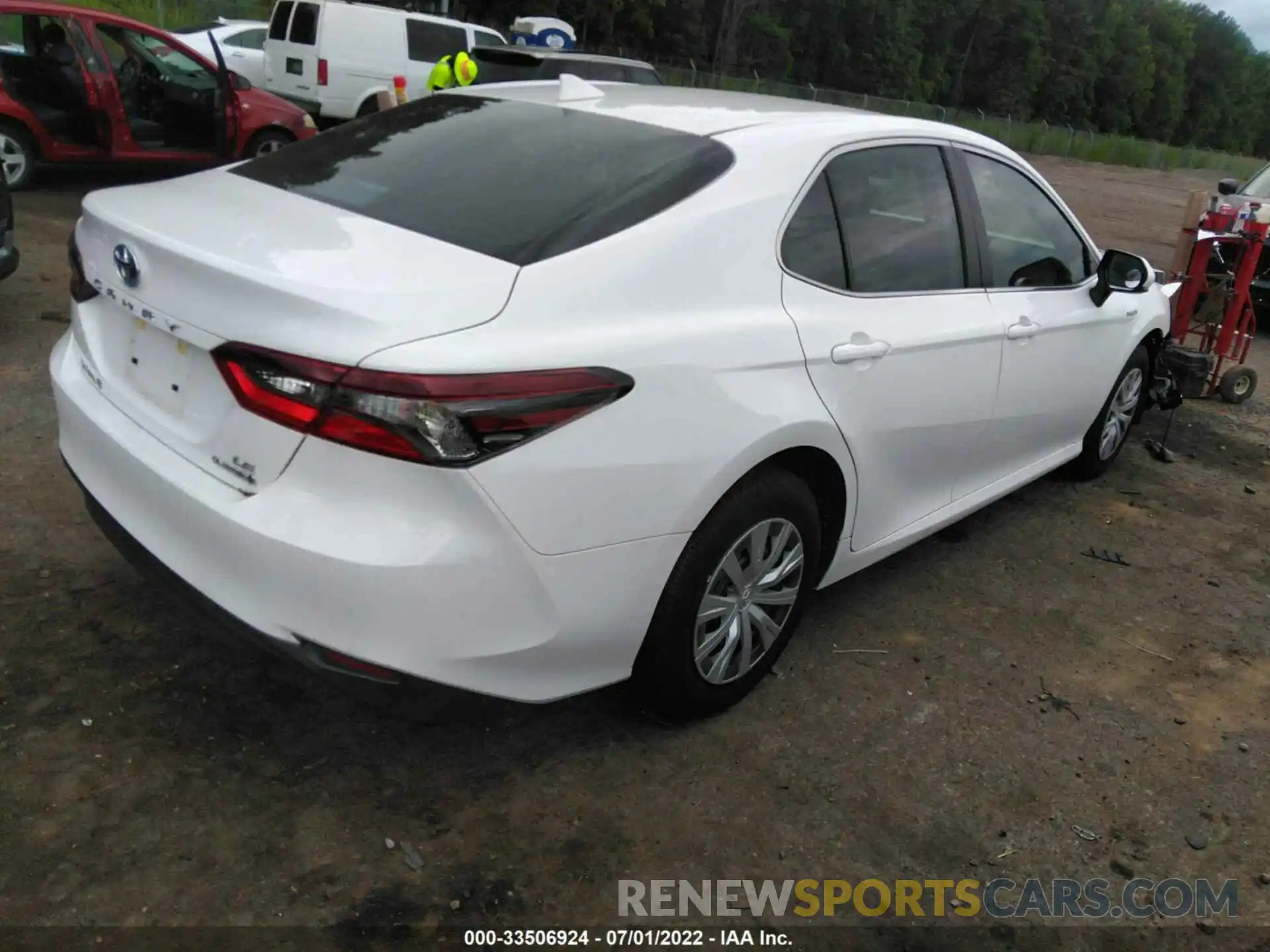 4 Photograph of a damaged car 4T1C31AKXMU570012 TOYOTA CAMRY 2021