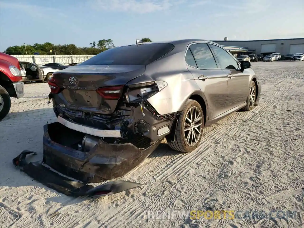 4 Photograph of a damaged car 4T1F11AK0MU603070 TOYOTA CAMRY 2021