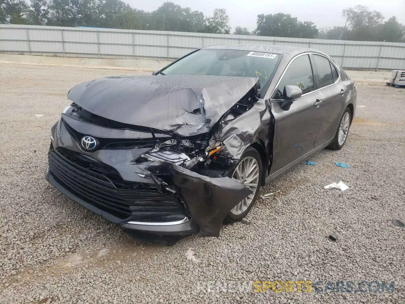 2 Photograph of a damaged car 4T1F11AK1MU405436 TOYOTA CAMRY 2021