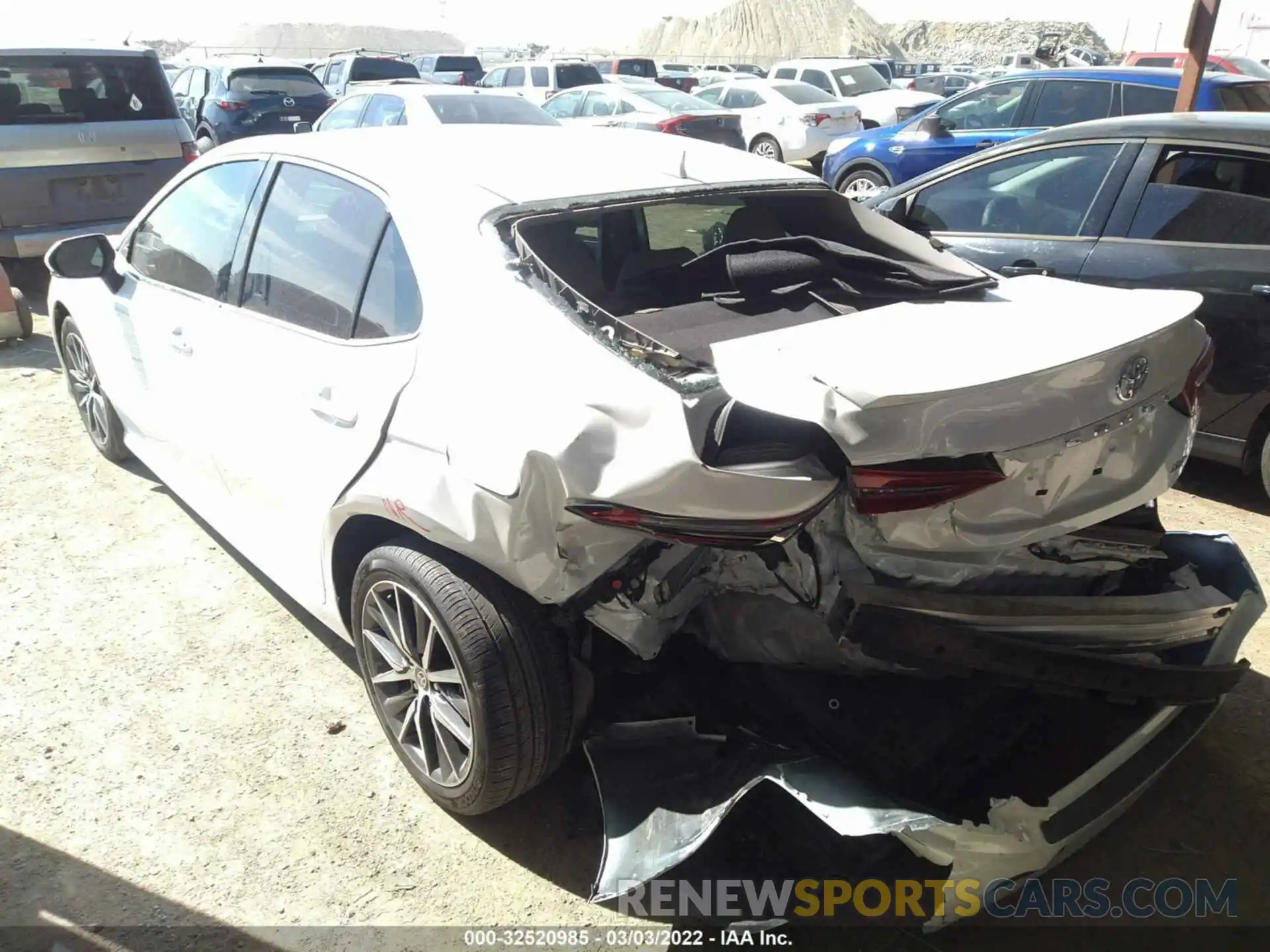 3 Photograph of a damaged car 4T1F11AK5MU550043 TOYOTA CAMRY 2021