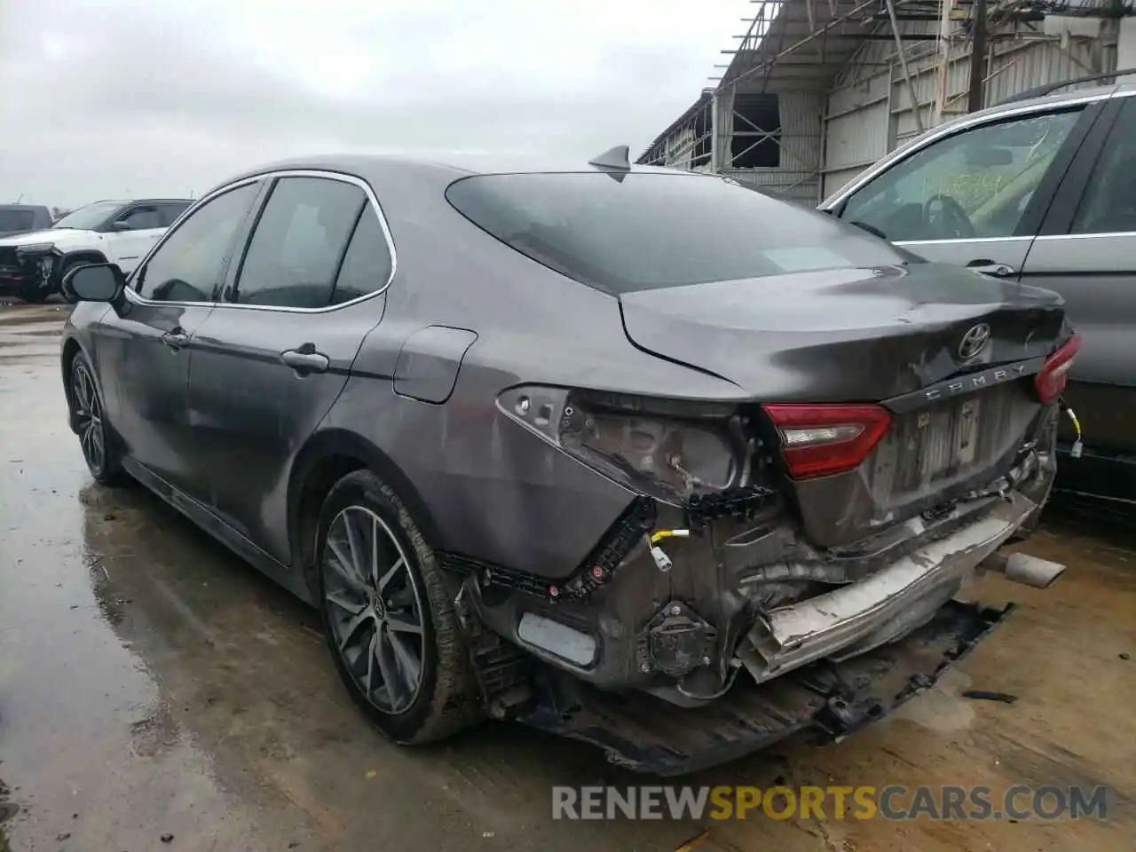 3 Photograph of a damaged car 4T1F11AK5MU570843 TOYOTA CAMRY 2021