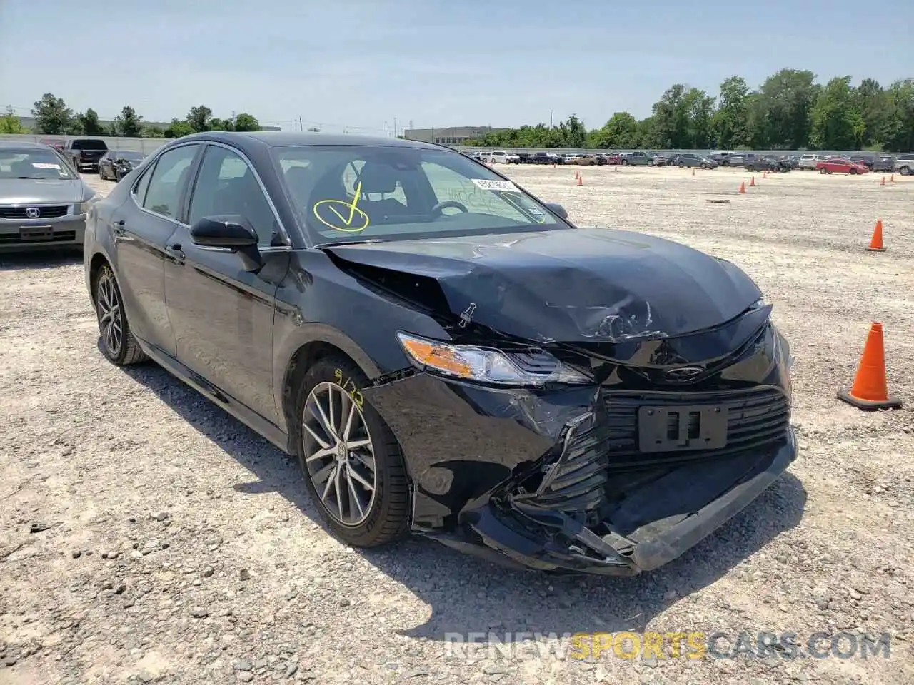 1 Photograph of a damaged car 4T1F11AK5MU586749 TOYOTA CAMRY 2021