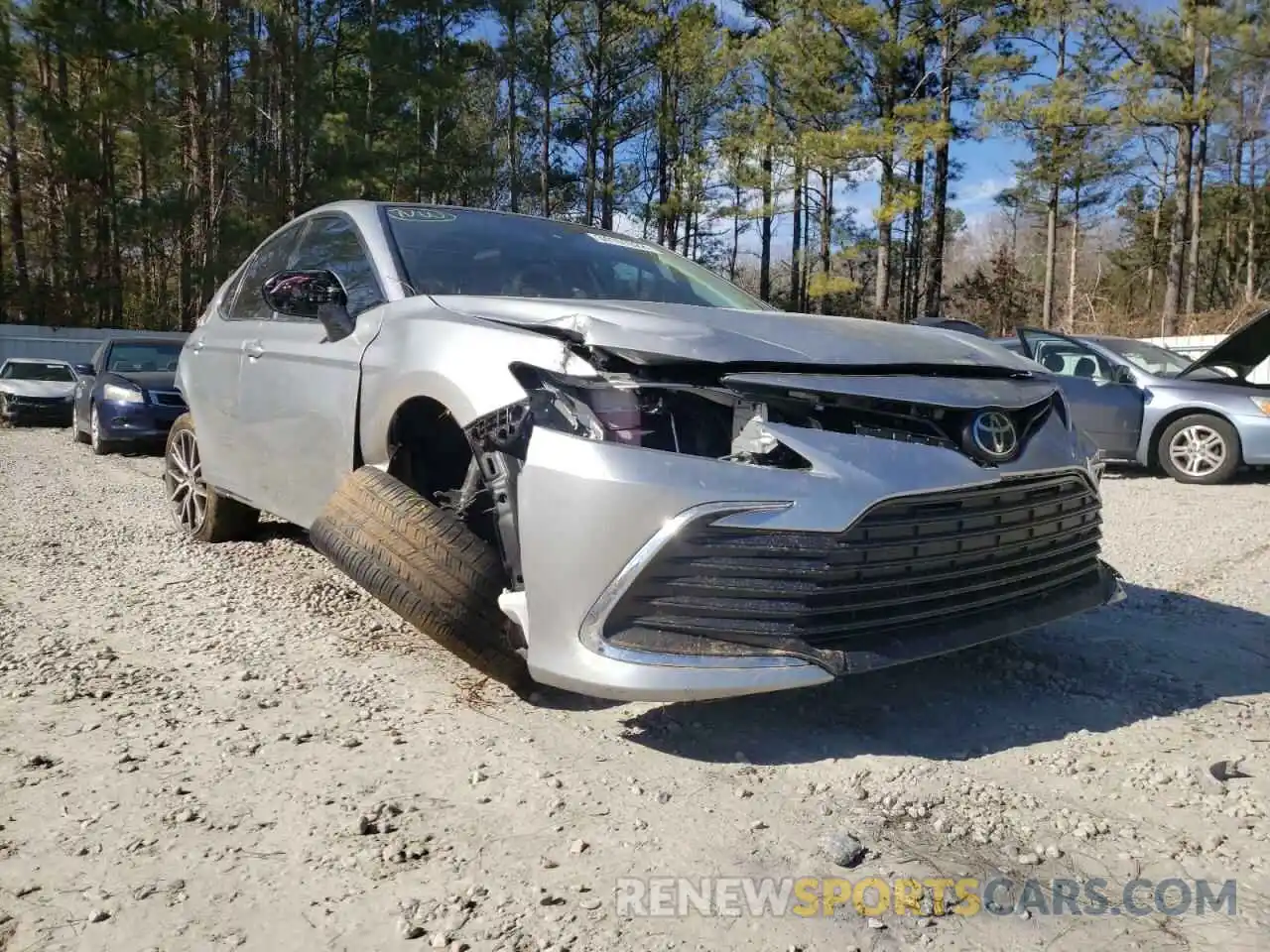 1 Photograph of a damaged car 4T1F11AK6MU557177 TOYOTA CAMRY 2021