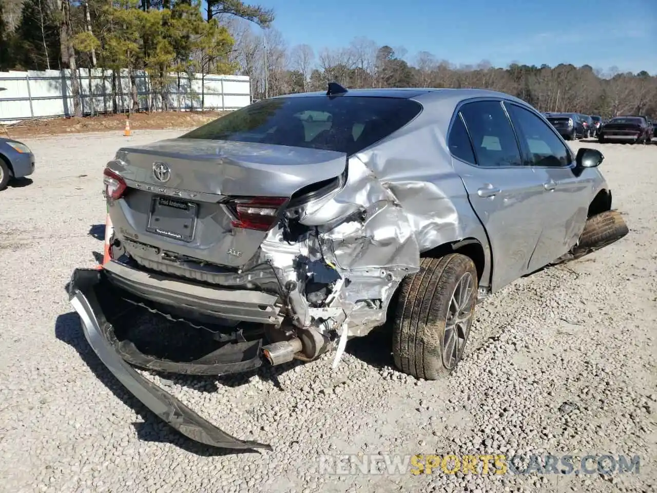 4 Photograph of a damaged car 4T1F11AK6MU557177 TOYOTA CAMRY 2021