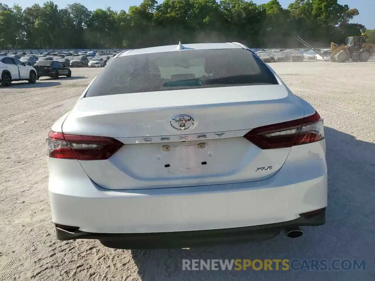 6 Photograph of a damaged car 4T1F11AK8MU436277 TOYOTA CAMRY 2021