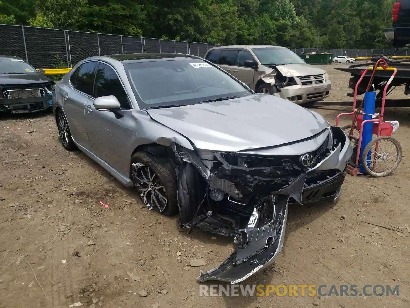 1 Photograph of a damaged car 4T1F11AK9MU554970 TOYOTA CAMRY 2021