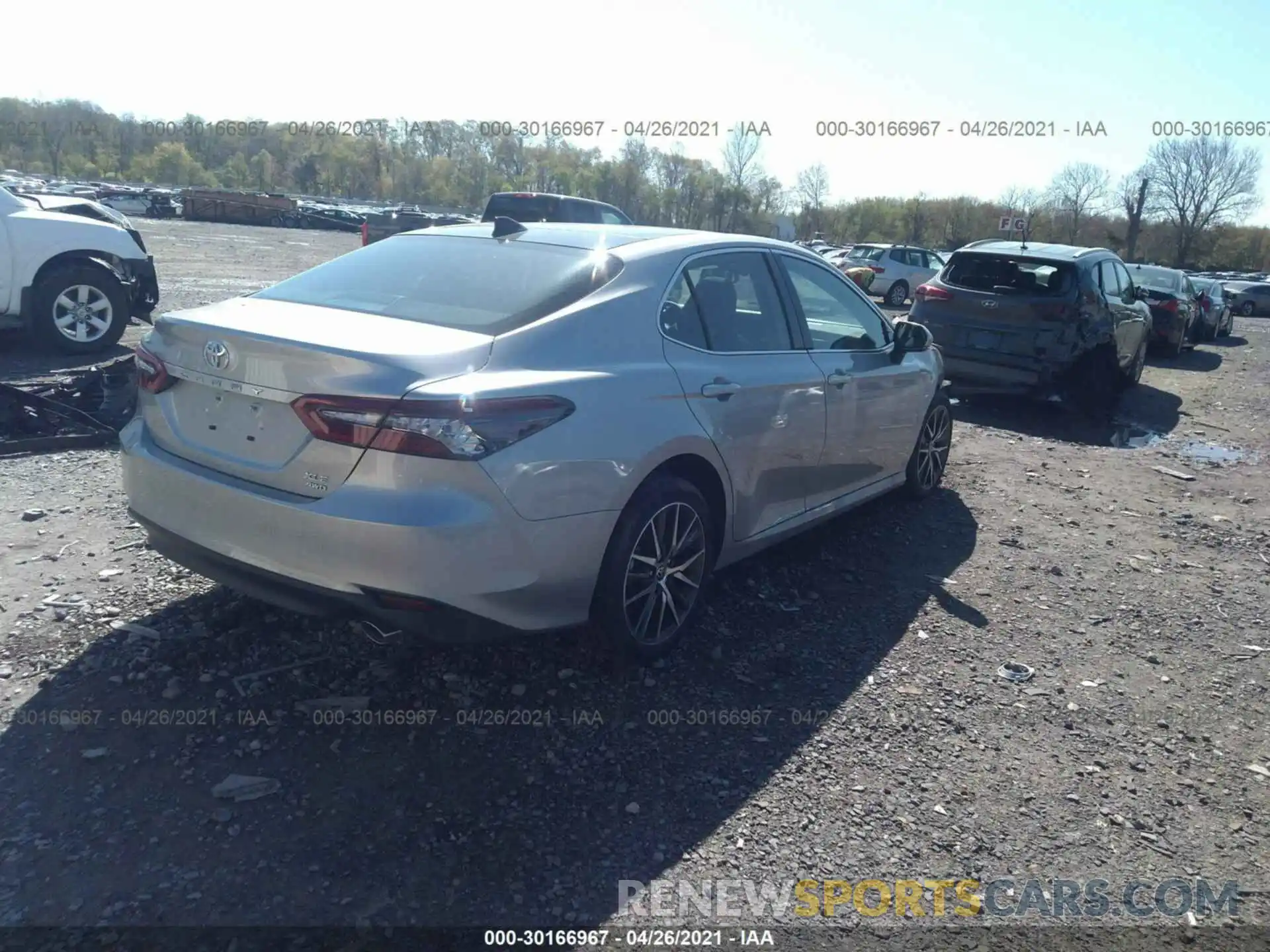 4 Photograph of a damaged car 4T1F11BK3MU030003 TOYOTA CAMRY 2021