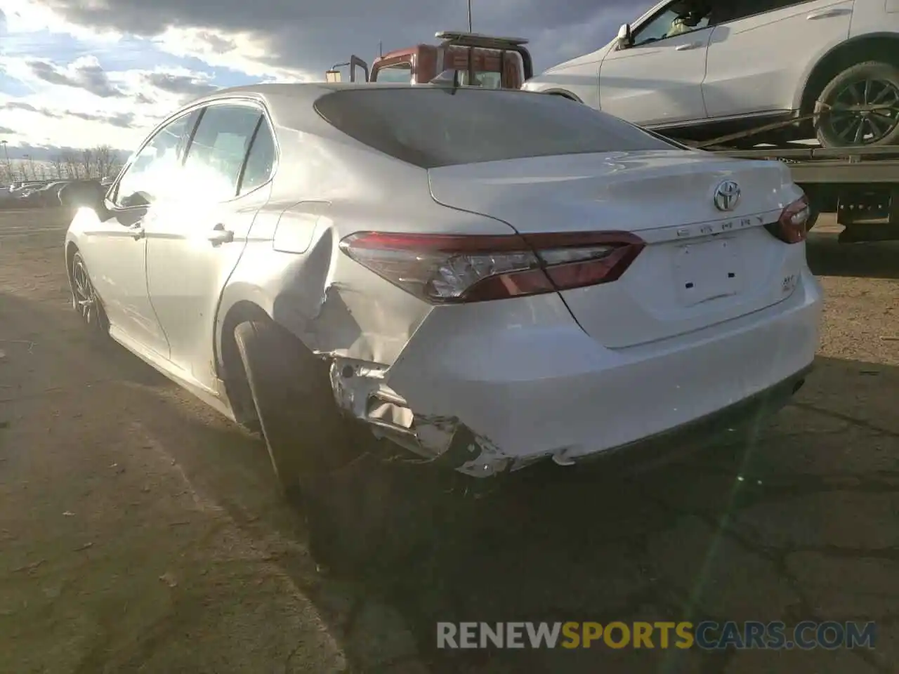 3 Photograph of a damaged car 4T1F11BK4MU027417 TOYOTA CAMRY 2021