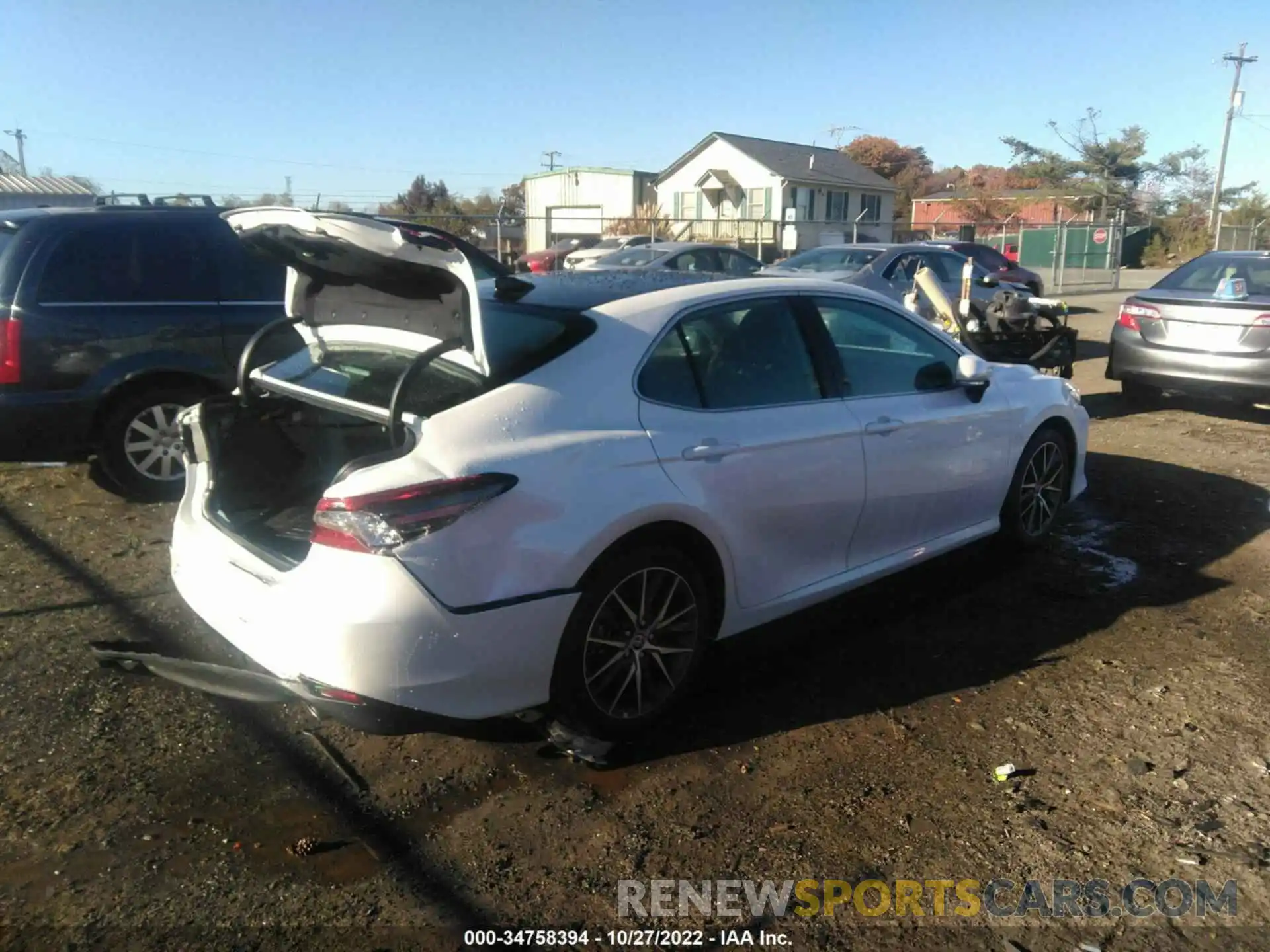 4 Photograph of a damaged car 4T1F11BK4MU034500 TOYOTA CAMRY 2021