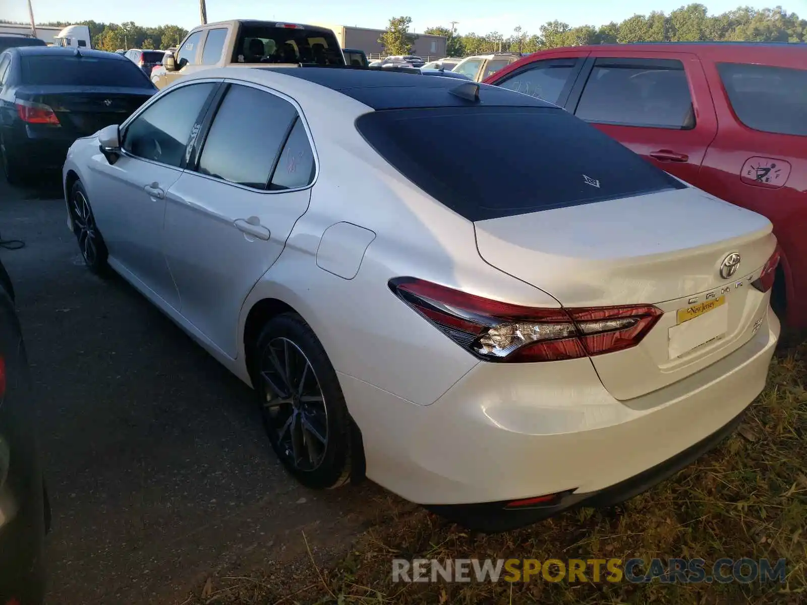 3 Photograph of a damaged car 4T1F11BK5MU035476 TOYOTA CAMRY 2021