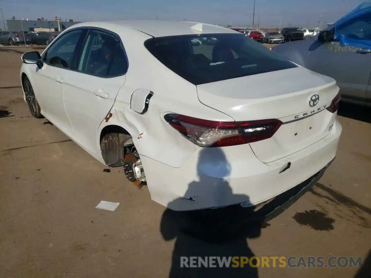 3 Photograph of a damaged car 4T1F11BK5MU040936 TOYOTA CAMRY 2021