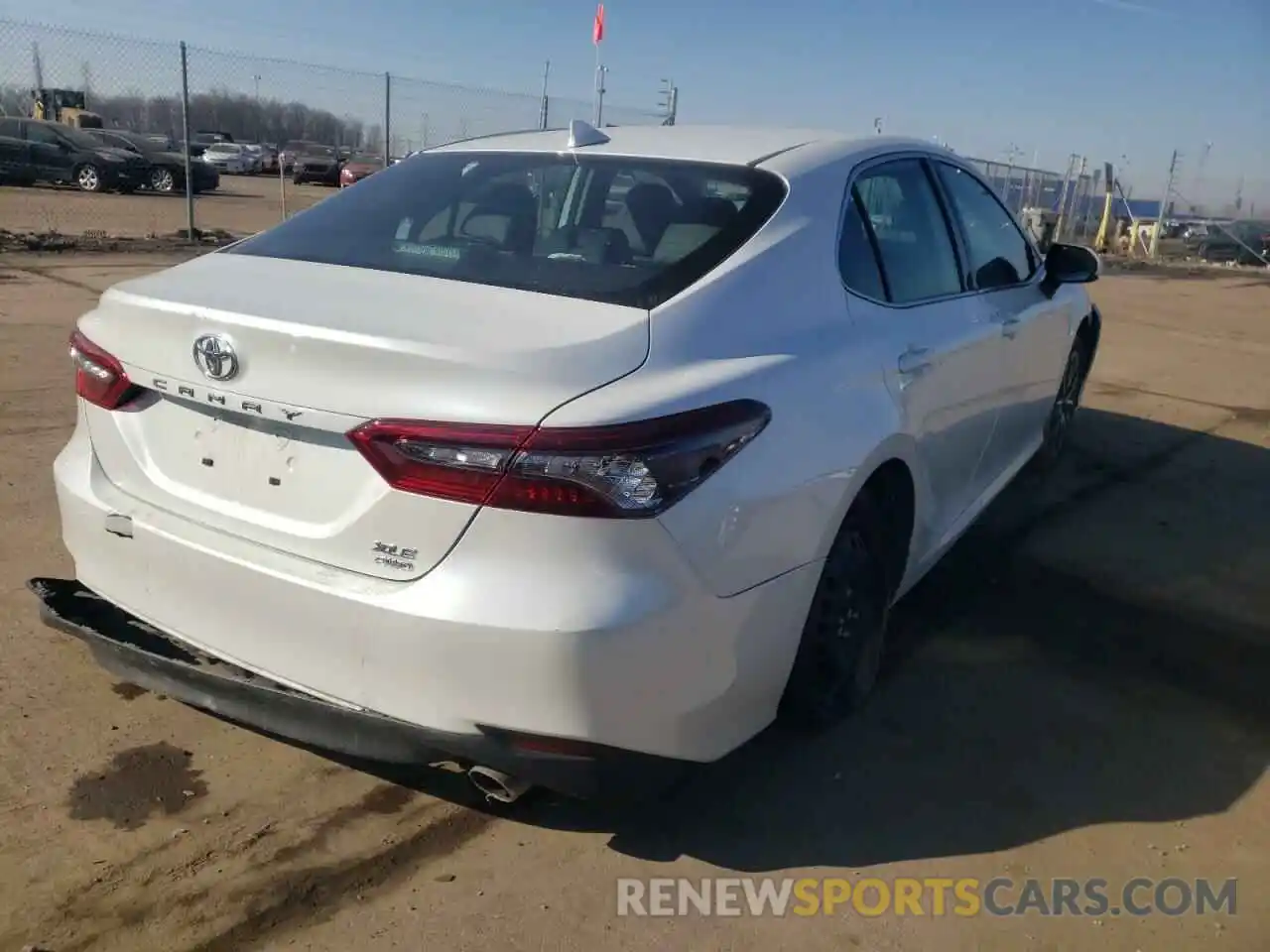 4 Photograph of a damaged car 4T1F11BK5MU040936 TOYOTA CAMRY 2021