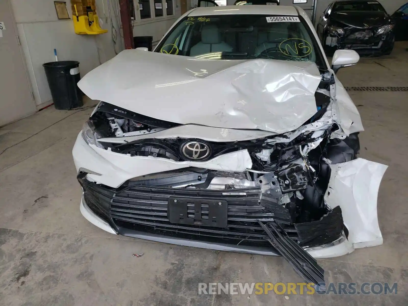 9 Photograph of a damaged car 4T1F11BK6MU033509 TOYOTA CAMRY 2021