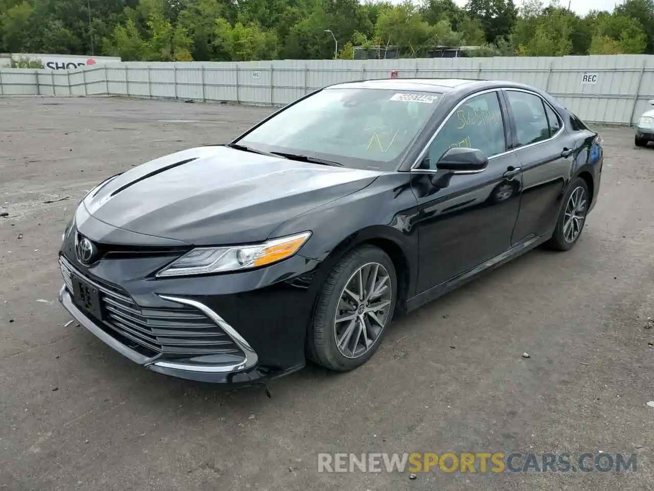 2 Photograph of a damaged car 4T1F11BK7MU029453 TOYOTA CAMRY 2021