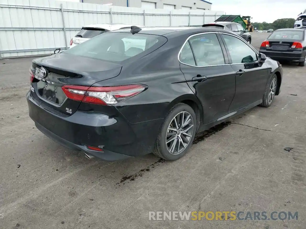 4 Photograph of a damaged car 4T1F11BK7MU029453 TOYOTA CAMRY 2021