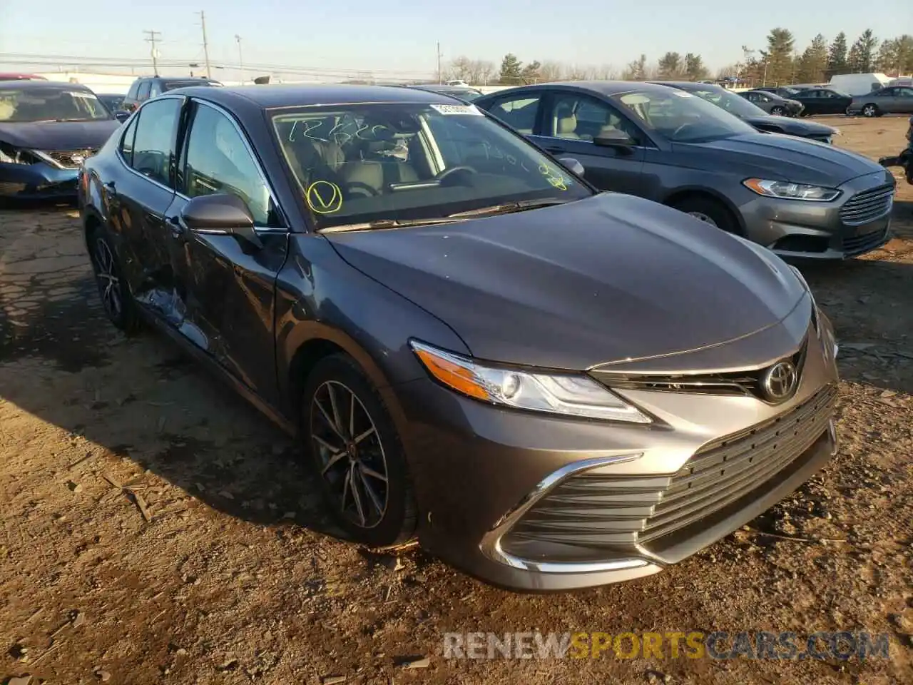 1 Photograph of a damaged car 4T1F11BK7MU036595 TOYOTA CAMRY 2021