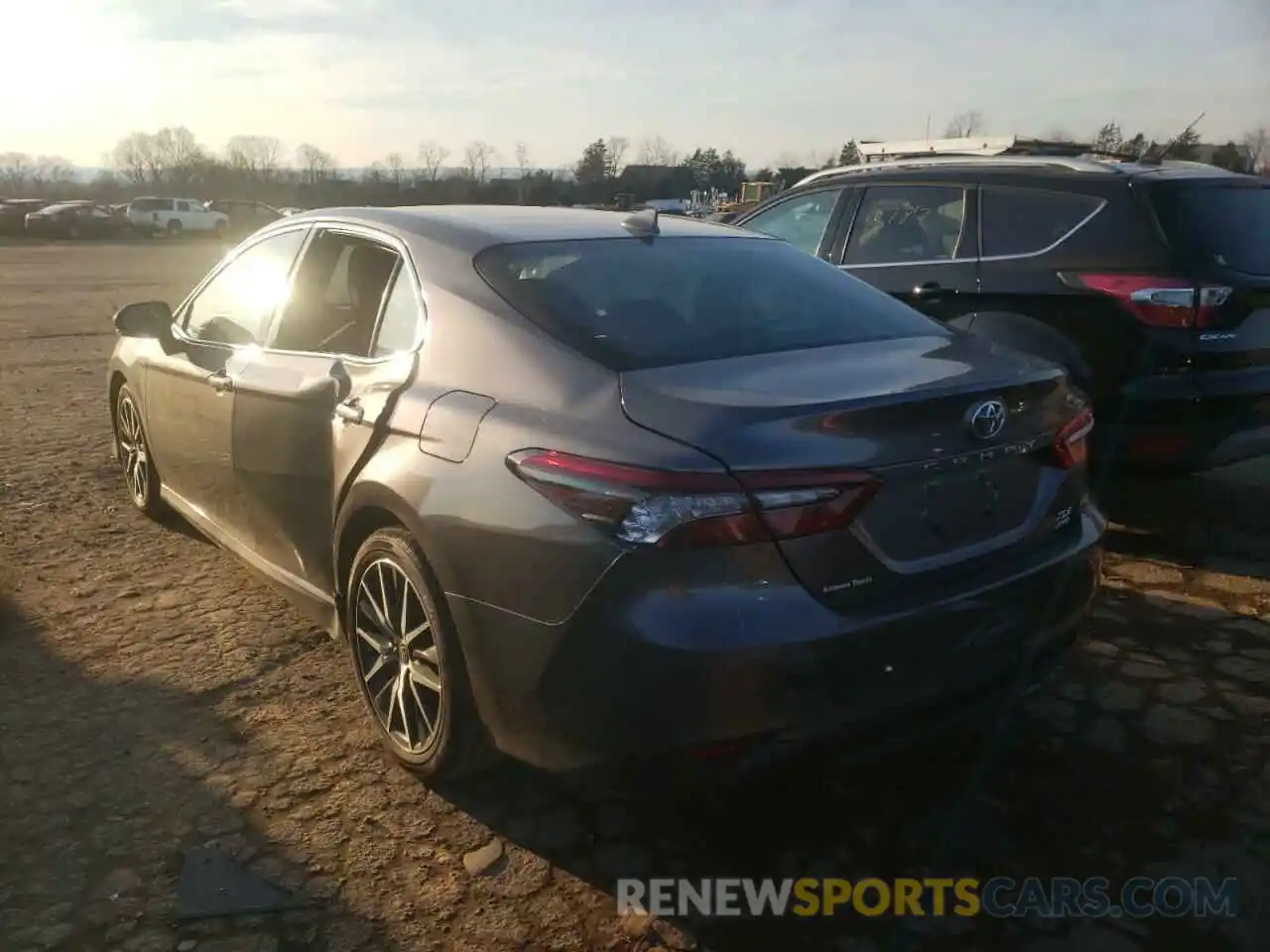 3 Photograph of a damaged car 4T1F11BK7MU036595 TOYOTA CAMRY 2021