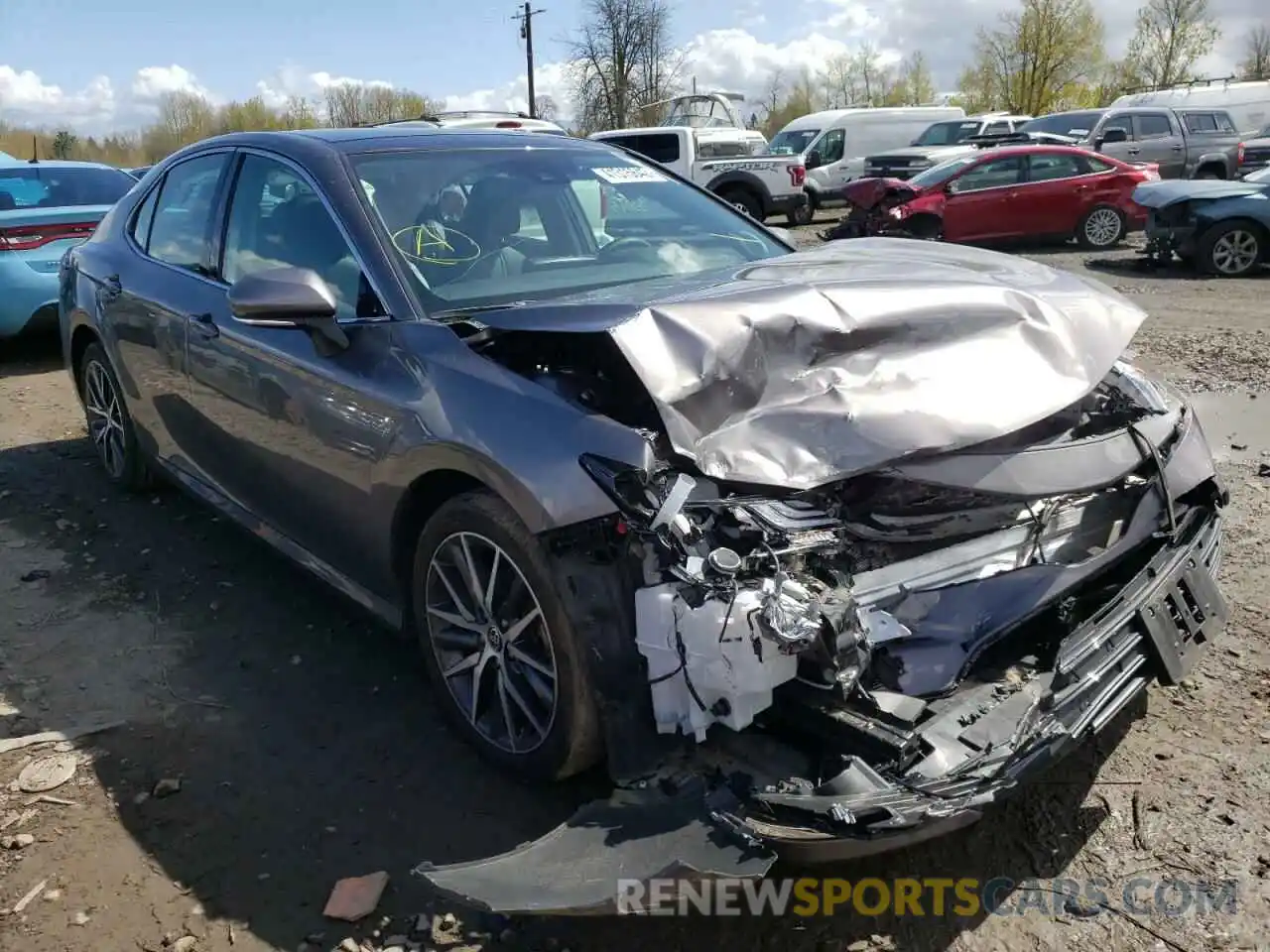 1 Photograph of a damaged car 4T1F11BK8MU028327 TOYOTA CAMRY 2021