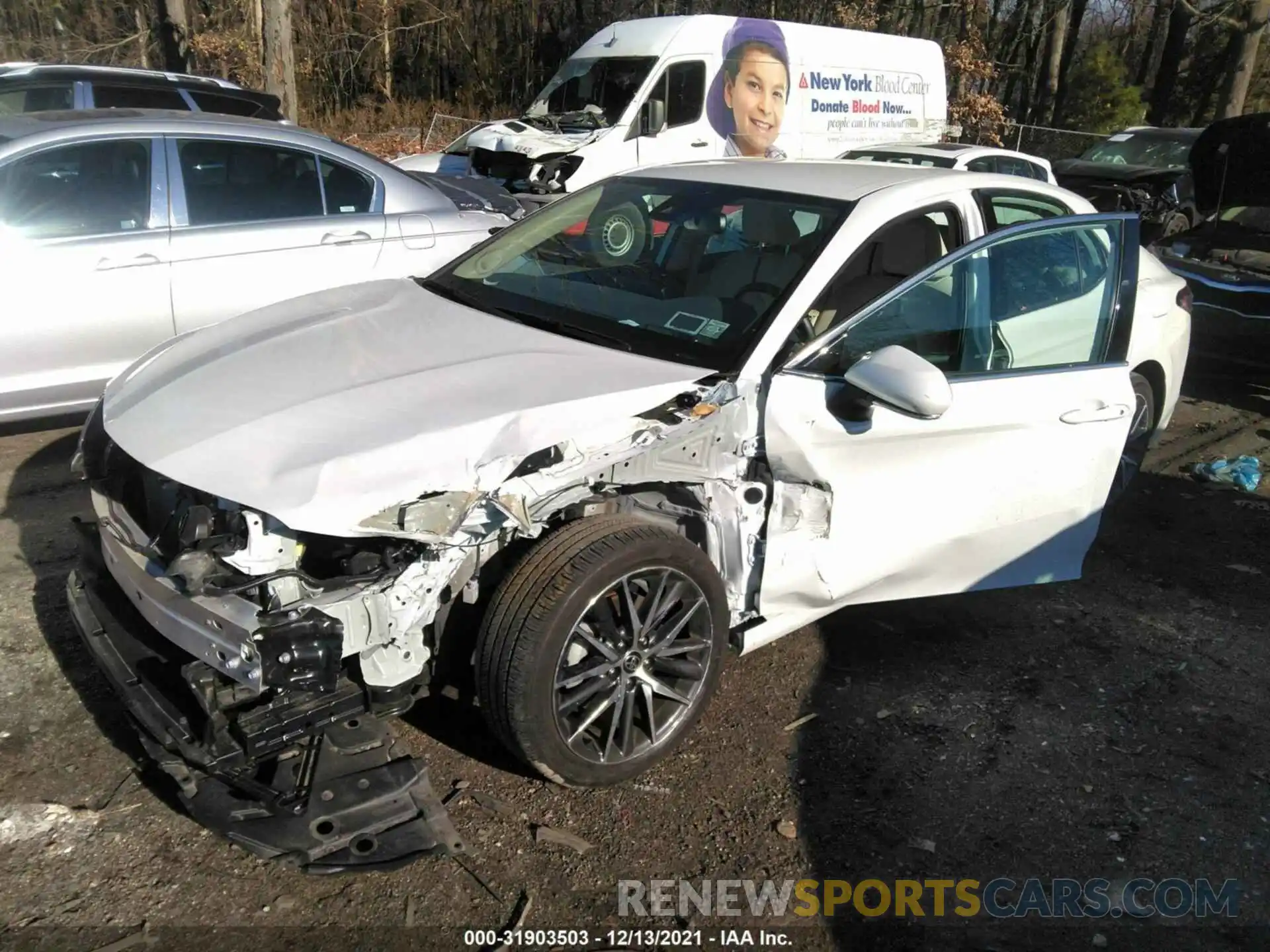 2 Photograph of a damaged car 4T1F11BK9MU025534 TOYOTA CAMRY 2021