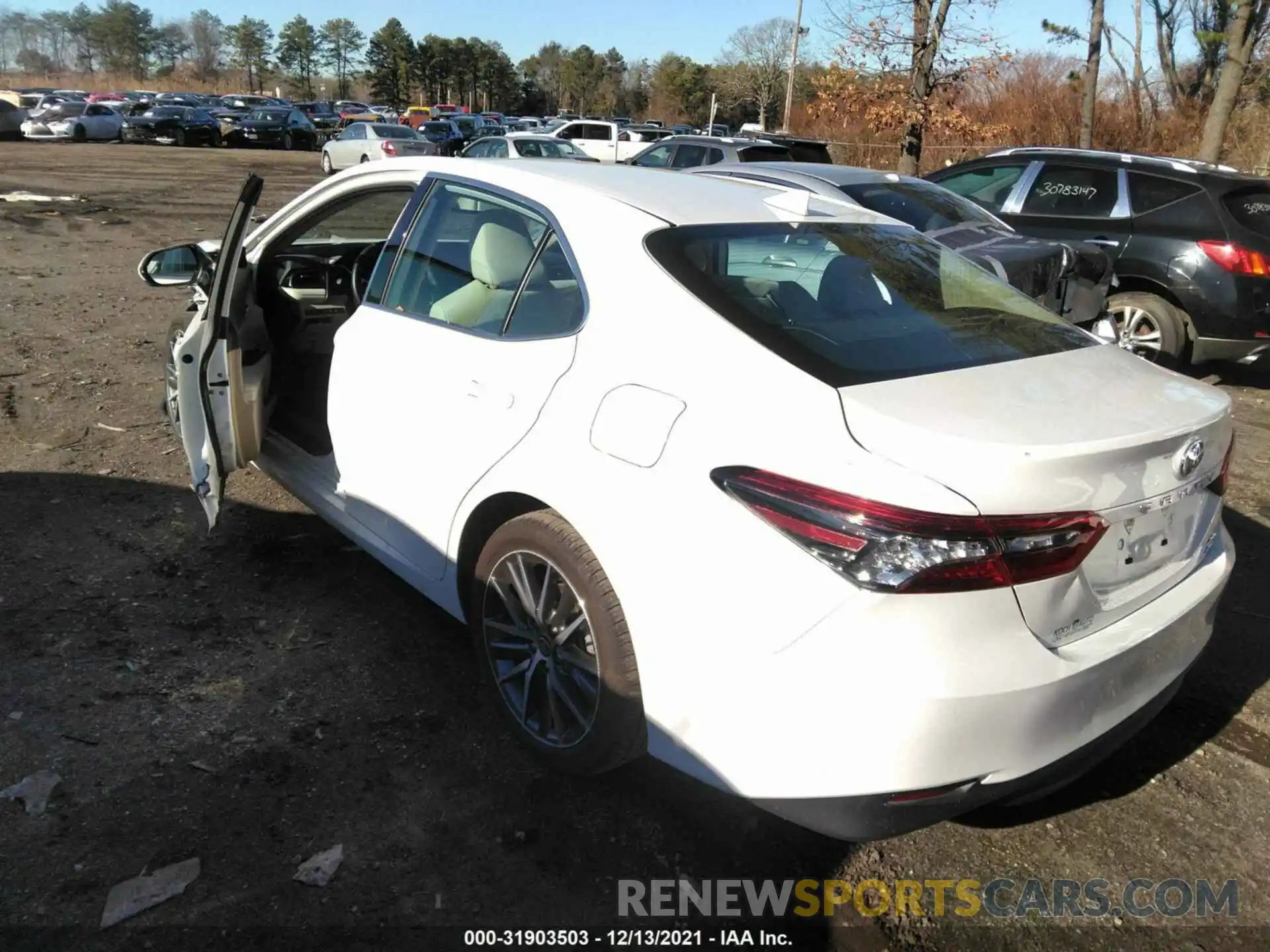 3 Photograph of a damaged car 4T1F11BK9MU025534 TOYOTA CAMRY 2021