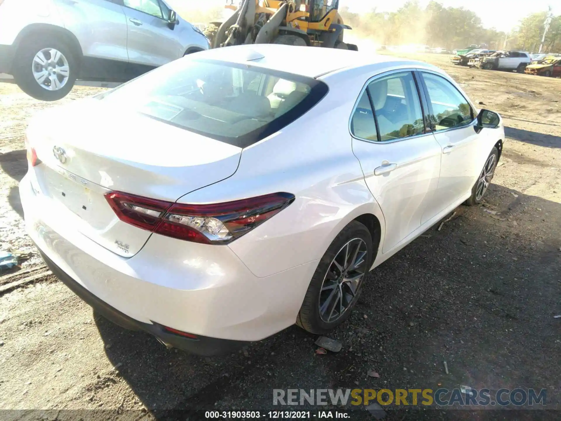 4 Photograph of a damaged car 4T1F11BK9MU025534 TOYOTA CAMRY 2021