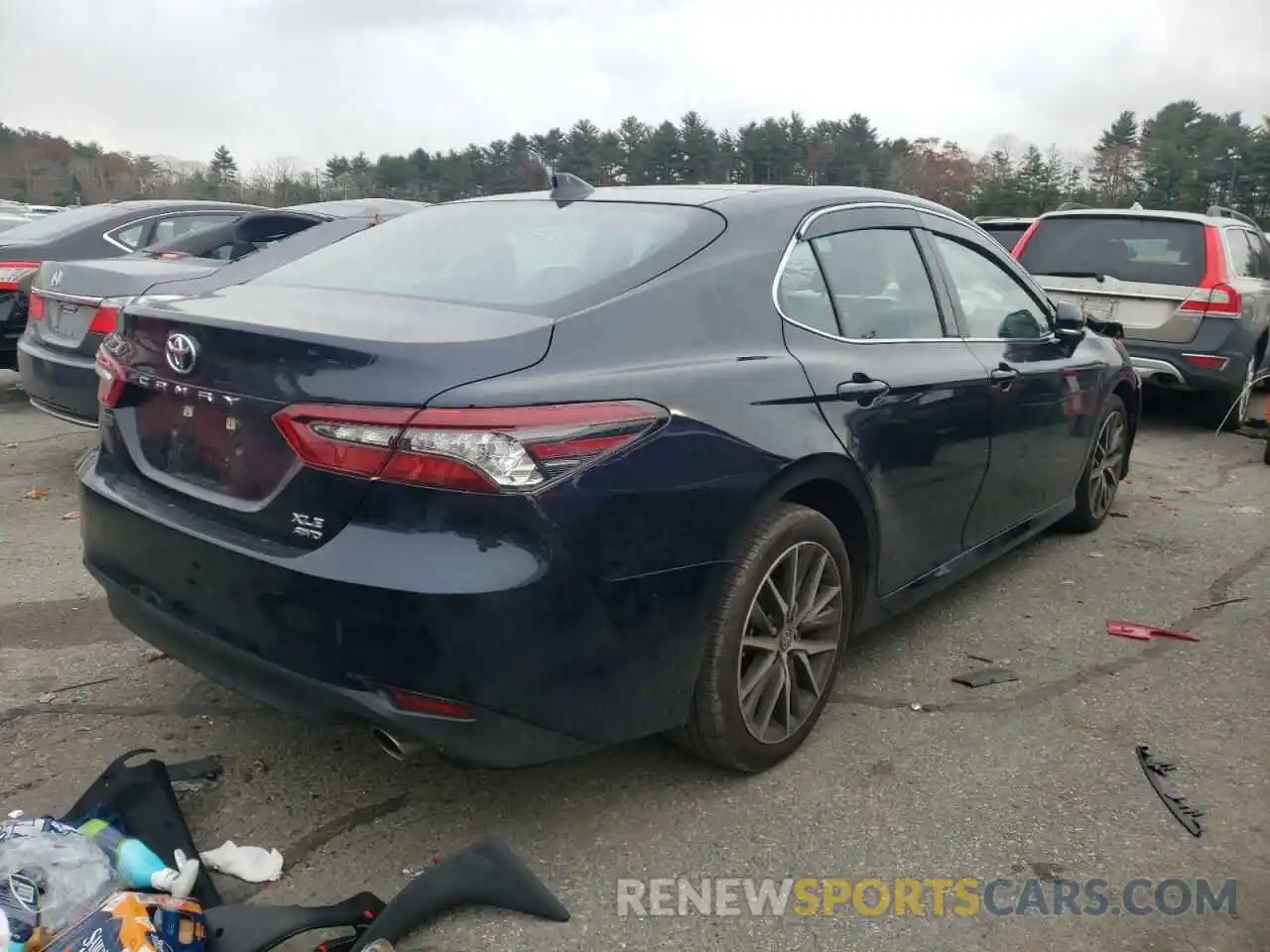 4 Photograph of a damaged car 4T1F11BKXMU026708 TOYOTA CAMRY 2021