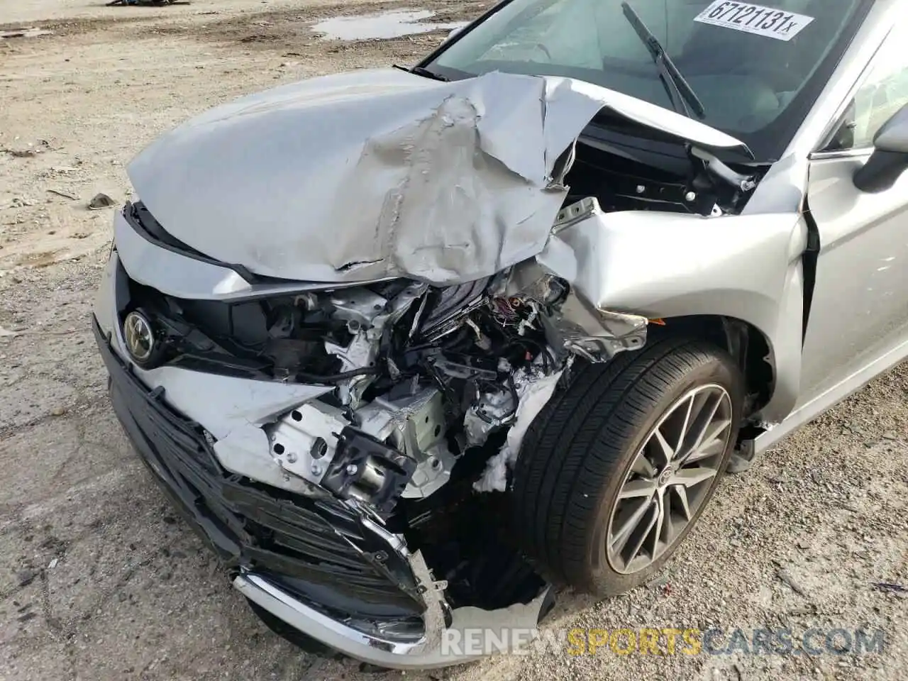 9 Photograph of a damaged car 4T1F11BKXMU043606 TOYOTA CAMRY 2021