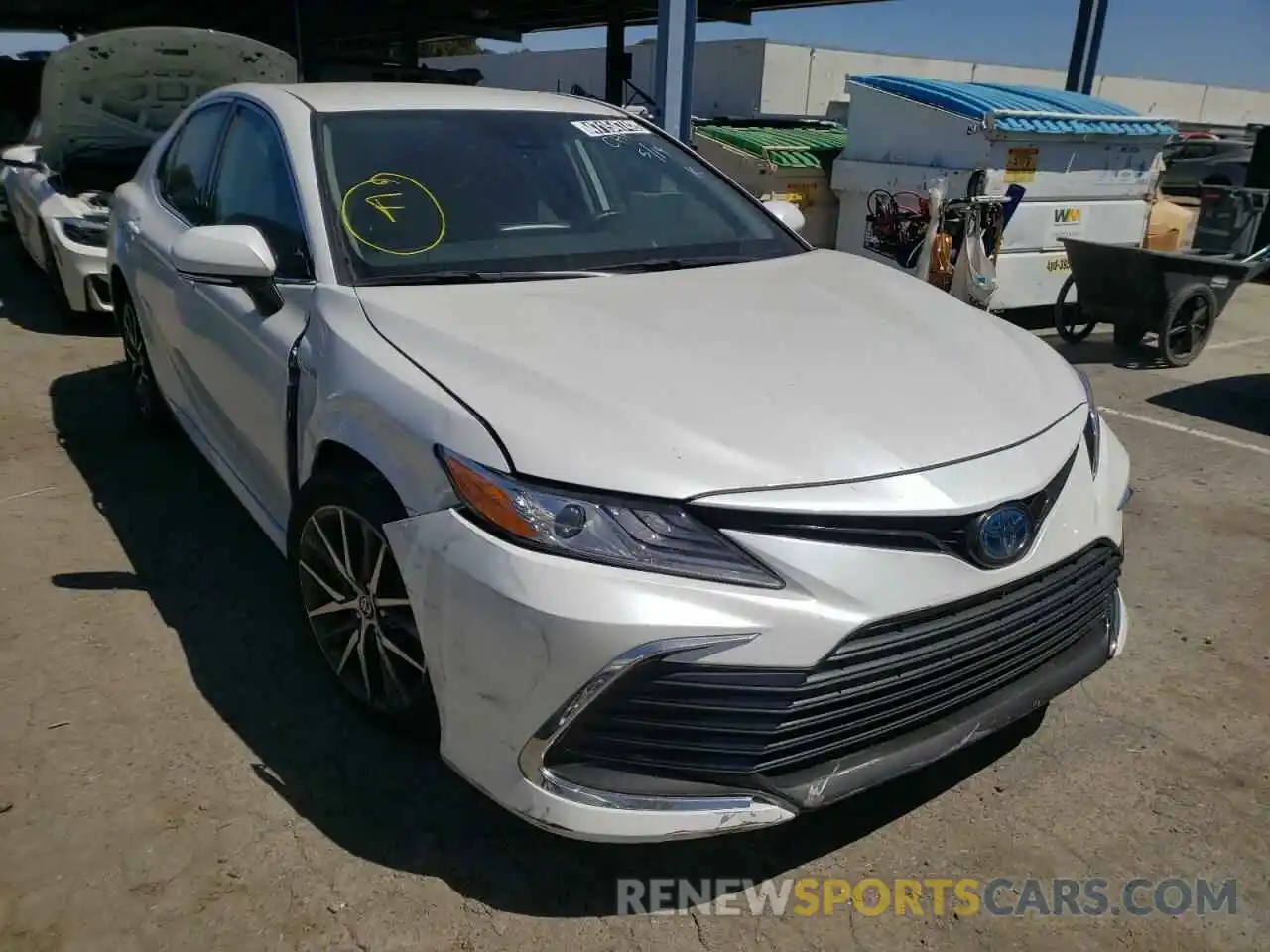 1 Photograph of a damaged car 4T1F31AK0MU548002 TOYOTA CAMRY 2021