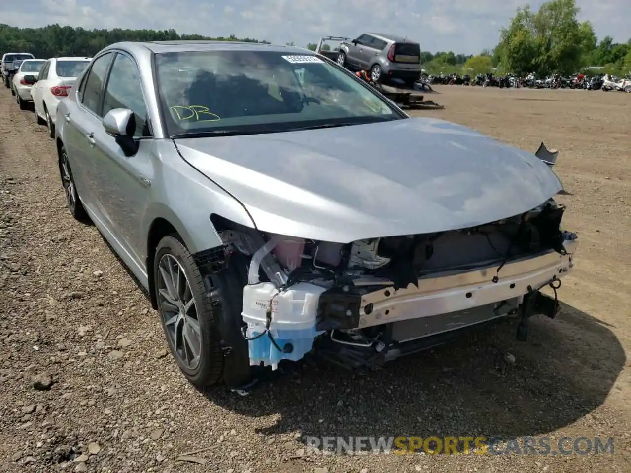 1 Photograph of a damaged car 4T1F31AK0MU552115 TOYOTA CAMRY 2021