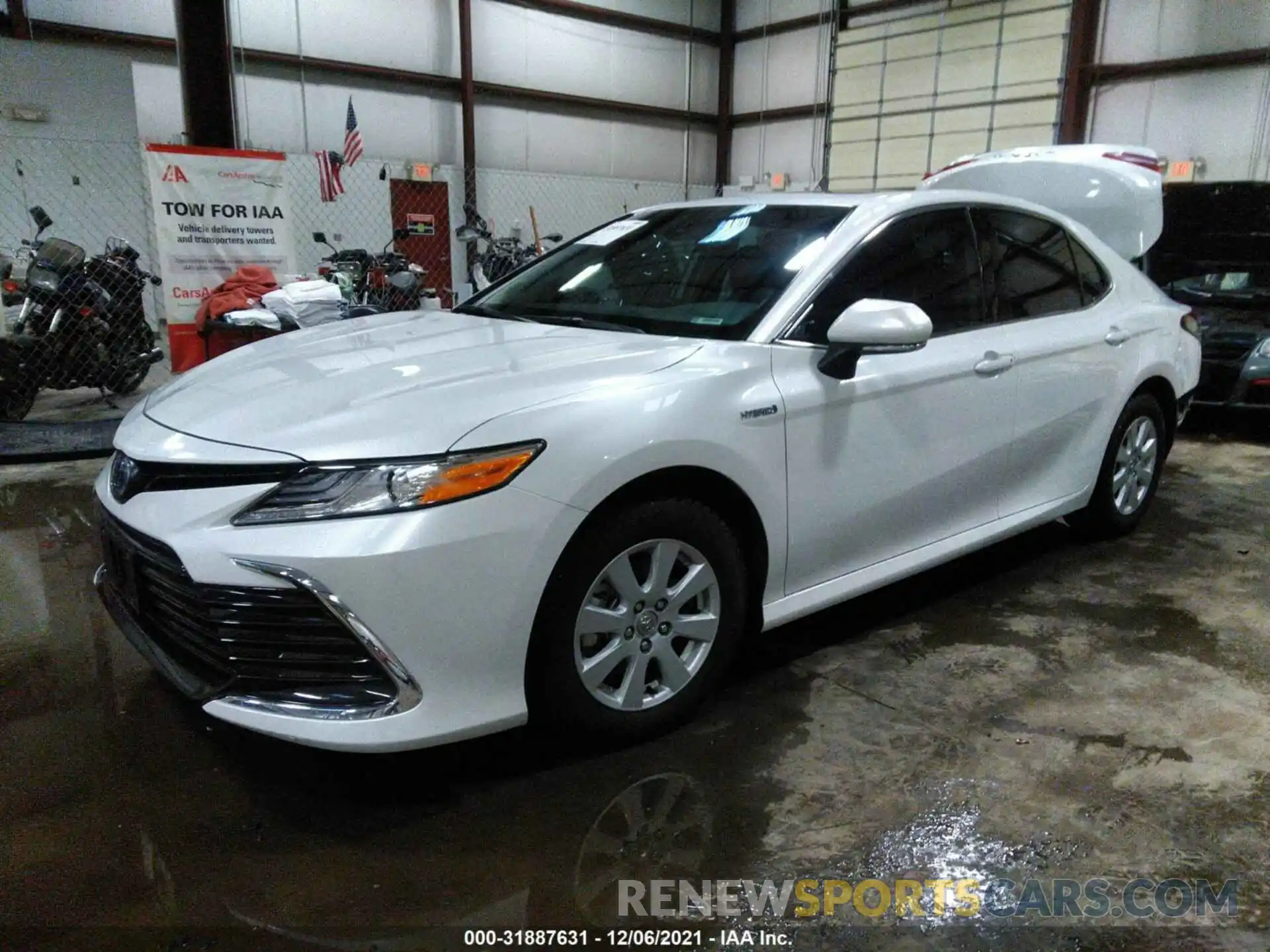 2 Photograph of a damaged car 4T1F31AK0MU554513 TOYOTA CAMRY 2021