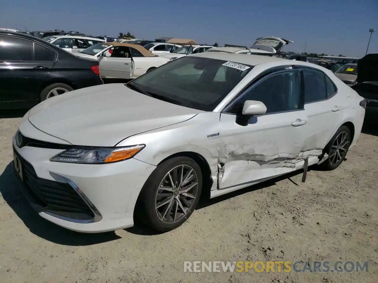 1 Photograph of a damaged car 4T1F31AK1MU558828 TOYOTA CAMRY 2021